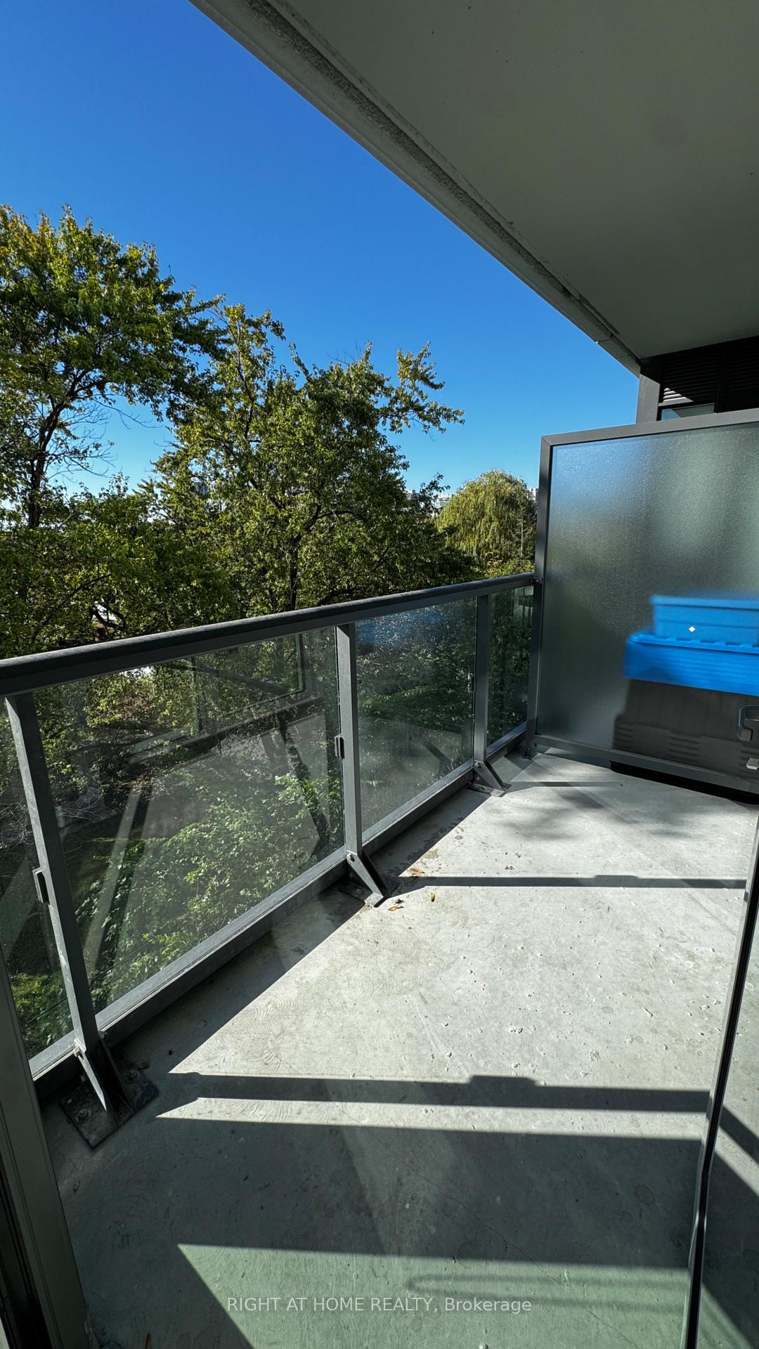 Photo 13 of Unit 419, 181 Sheppard Avenue E, North York, Willowdale East — HOMEH