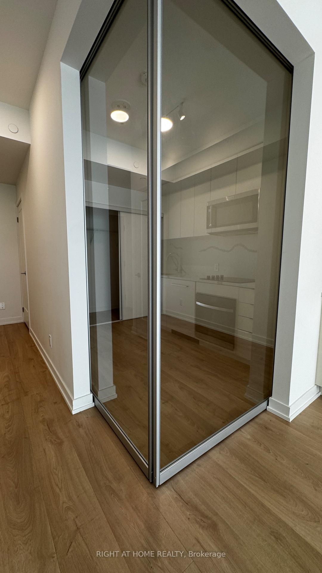 Photo 19 of Unit 419, 181 Sheppard Avenue E, North York, Willowdale East — HOMEH