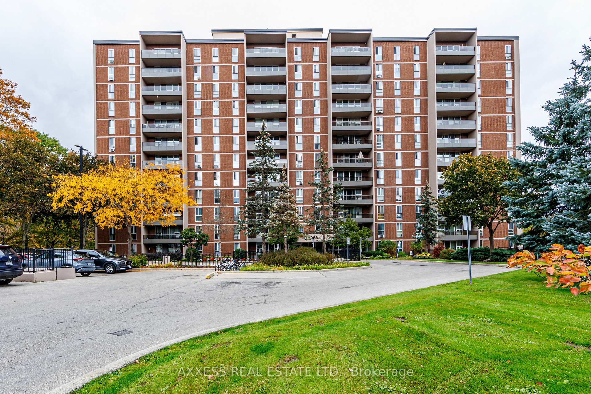 Photo 1 of Unit 902, 1968 Main Street W, Hamilton, Ainslie Wood — HOMEH