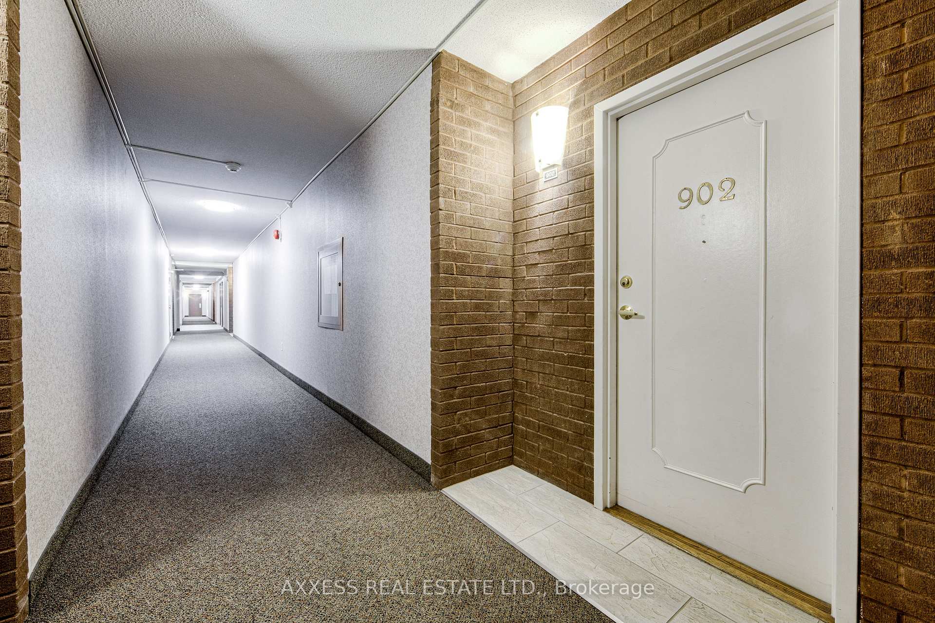 Photo 4 of Unit 902, 1968 Main Street W, Hamilton, Ainslie Wood — HOMEH