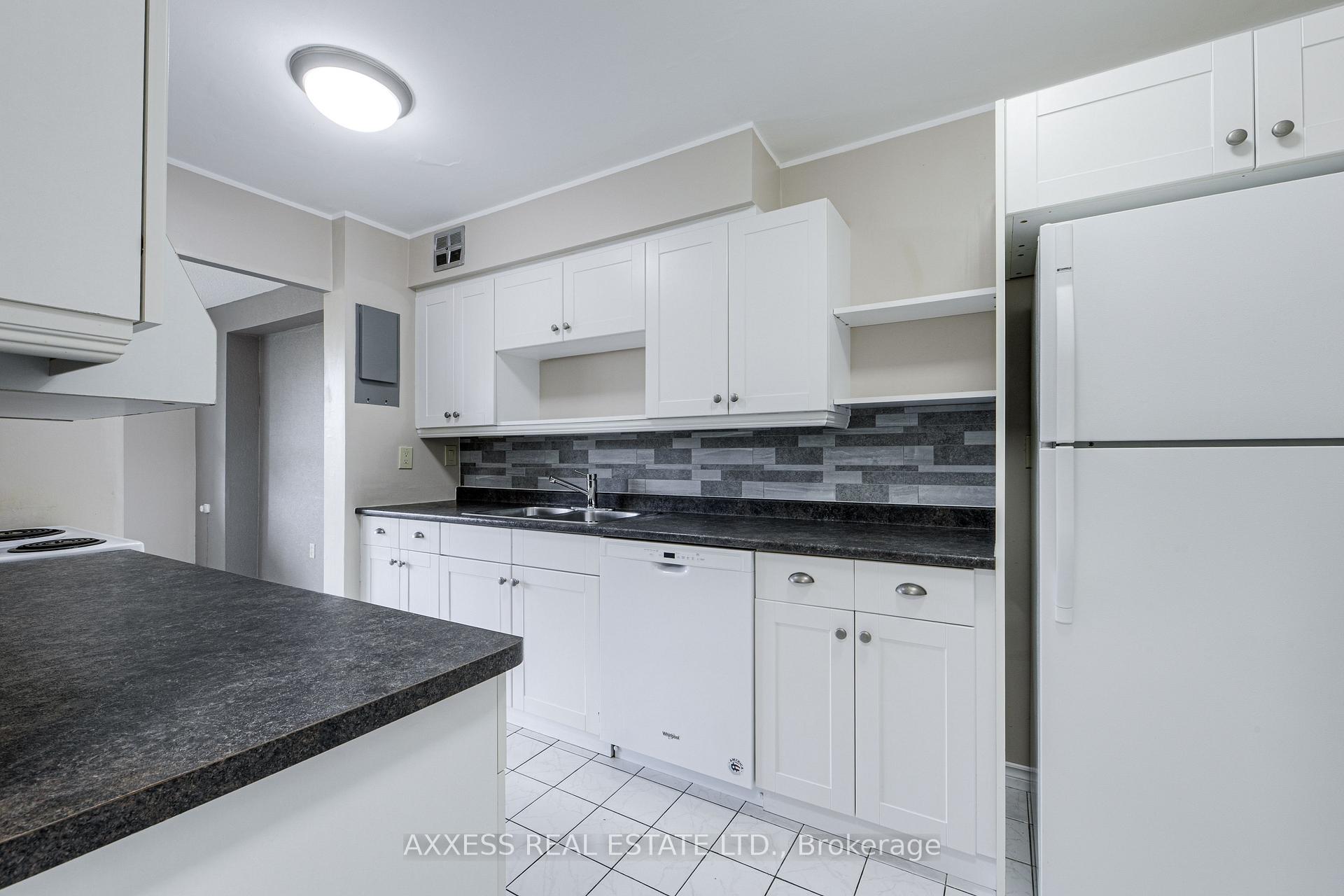 Photo 13 of Unit 902, 1968 Main Street W, Hamilton, Ainslie Wood — HOMEH