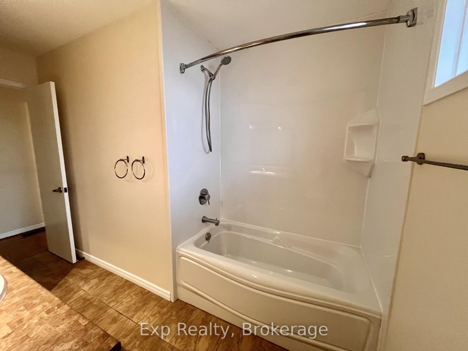 Photo 15 of 27 Loraine Avenue, Quinte West, Trenton Ward — HOMEH