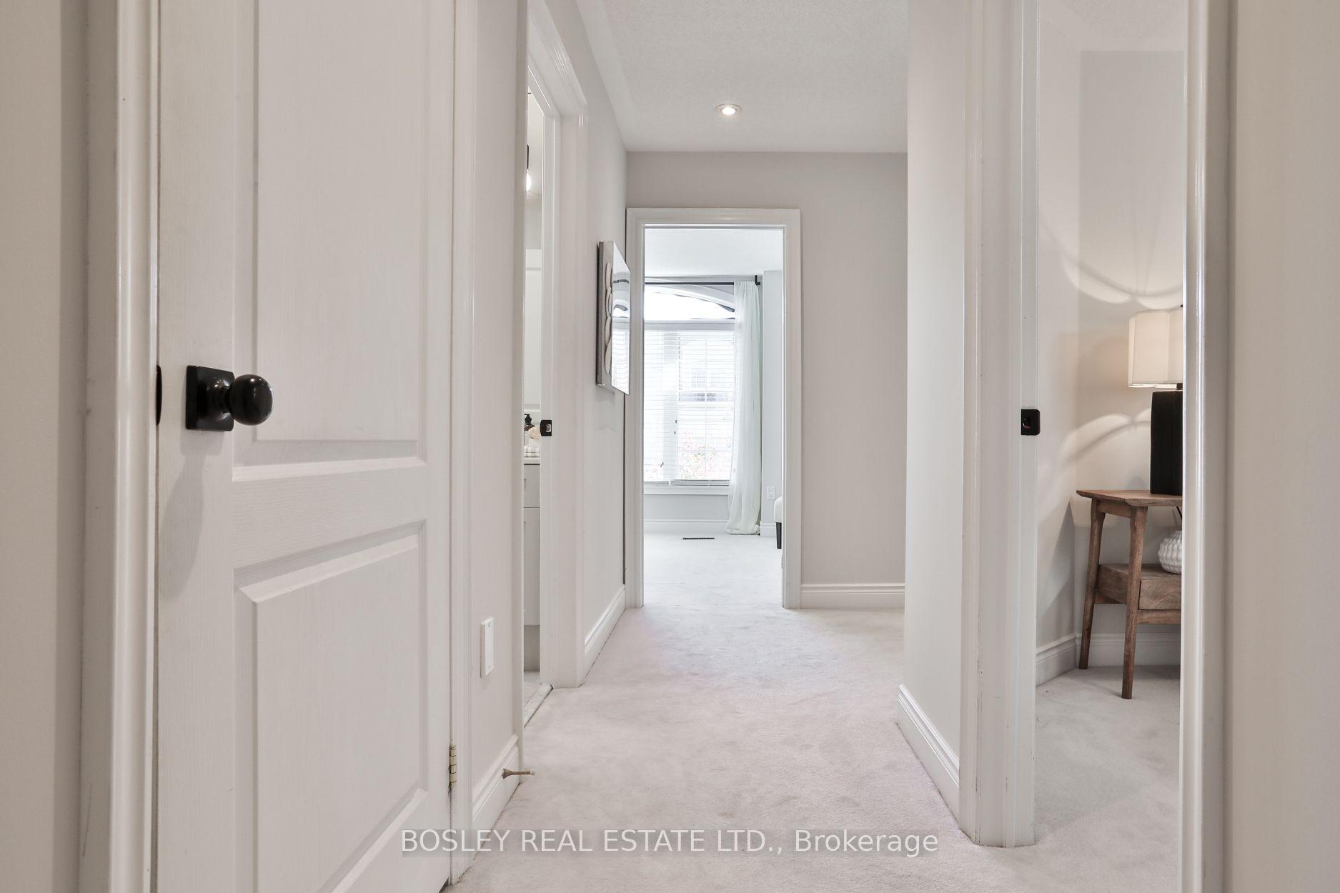 Photo 24 of 12 A Preakness Drive, North York, Banbury-Don Mills — HOMEH