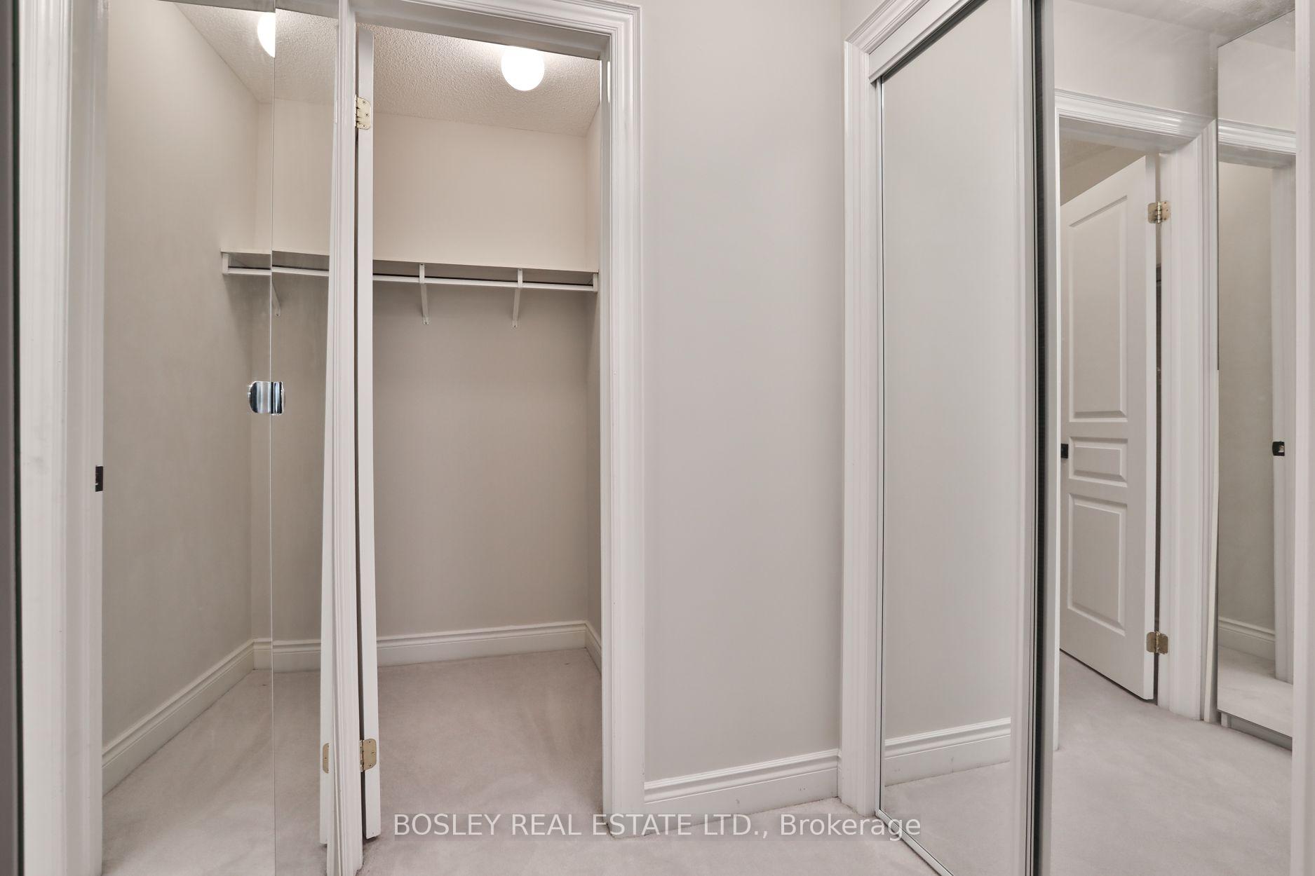 Photo 35 of 12 A Preakness Drive, North York, Banbury-Don Mills — HOMEH