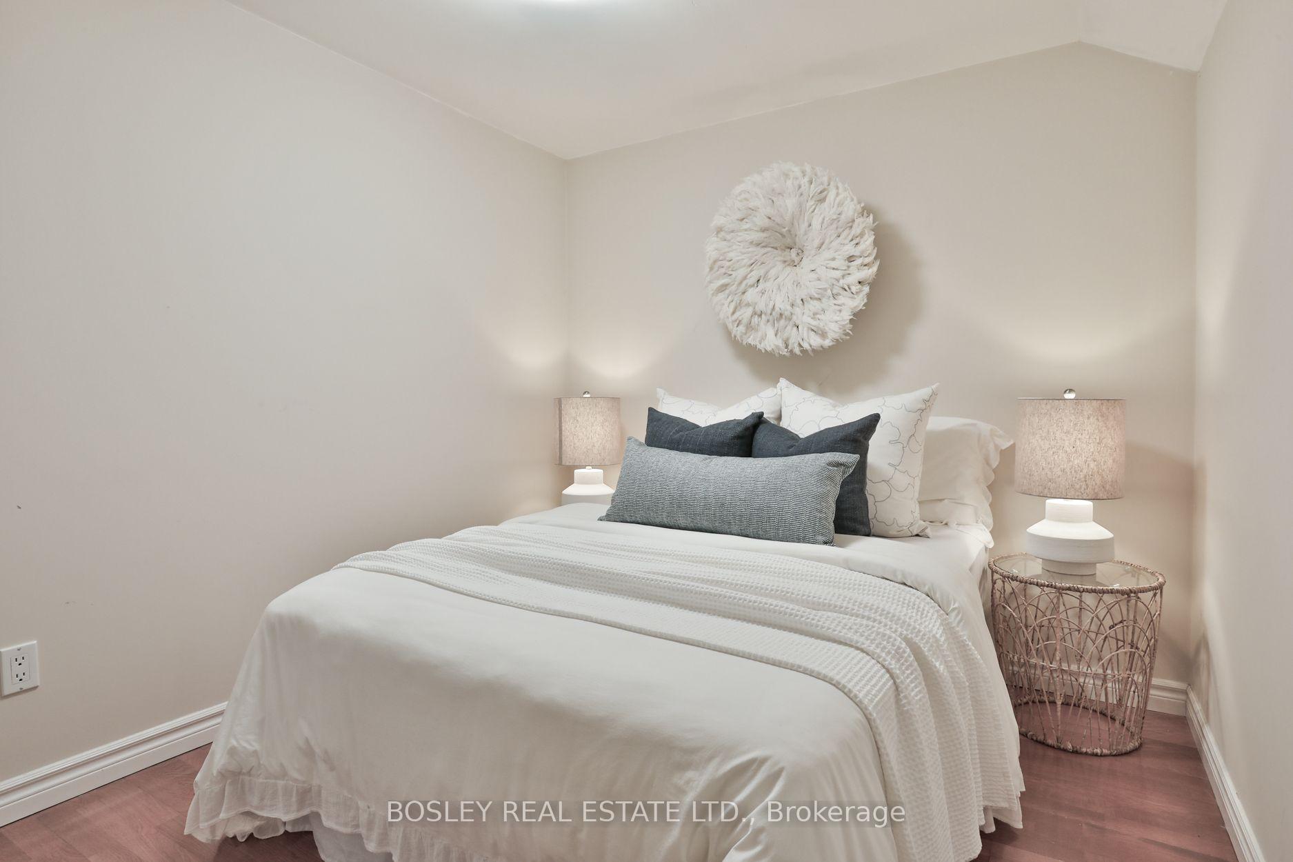Photo 41 of 12 A Preakness Drive, North York, Banbury-Don Mills — HOMEH