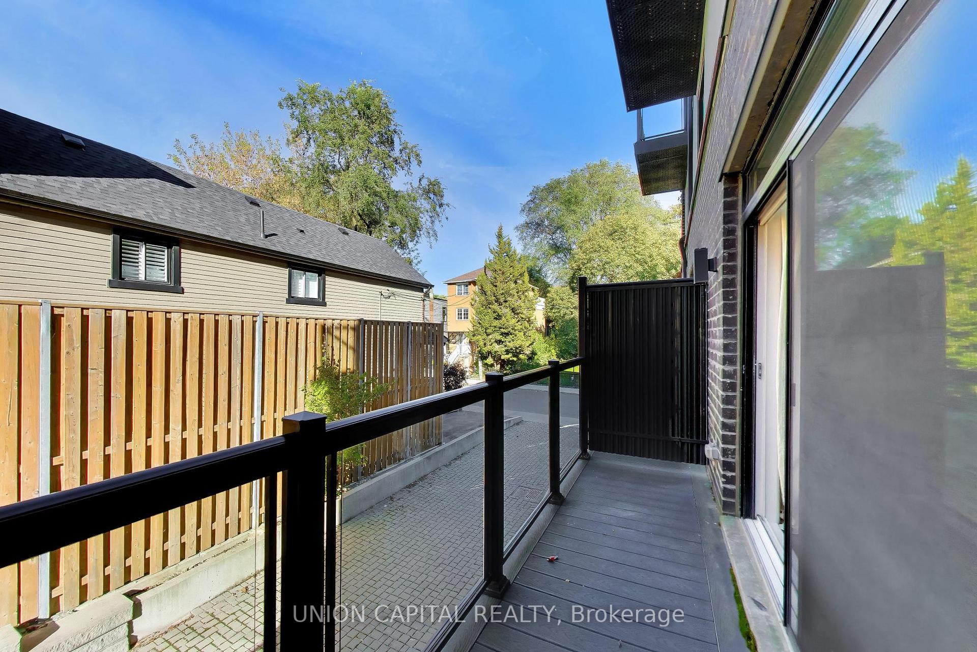 Photo 15 of 952 Dundas Street E, Toronto, South Riverdale — HOMEH