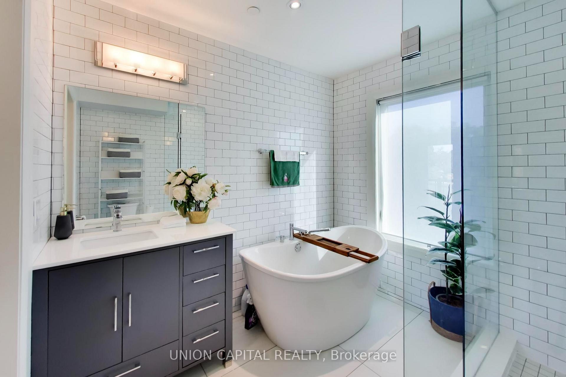 Photo 26 of 952 Dundas Street E, Toronto, South Riverdale — HOMEH