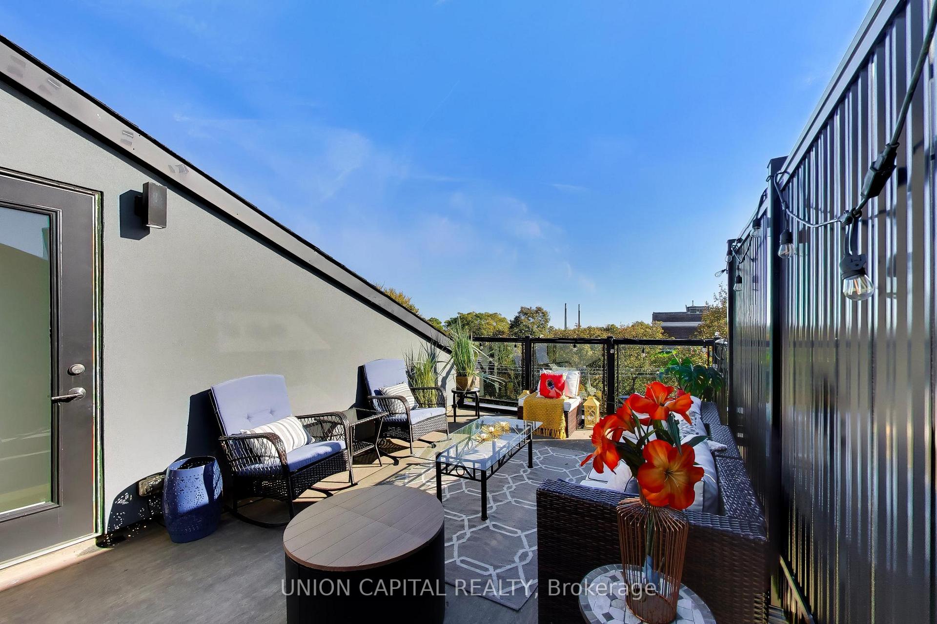 Photo 31 of 952 Dundas Street E, Toronto, South Riverdale — HOMEH