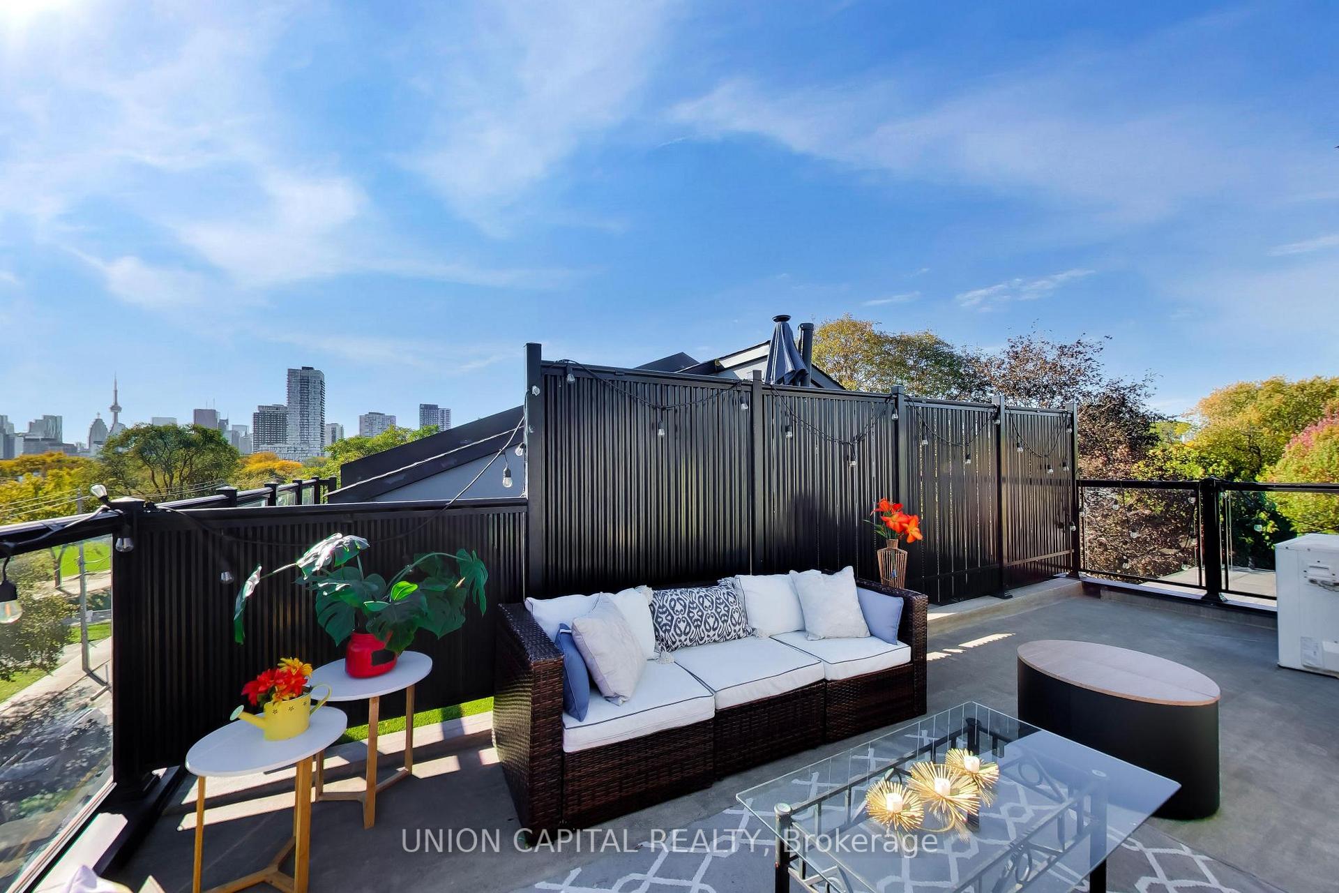 Photo 32 of 952 Dundas Street E, Toronto, South Riverdale — HOMEH
