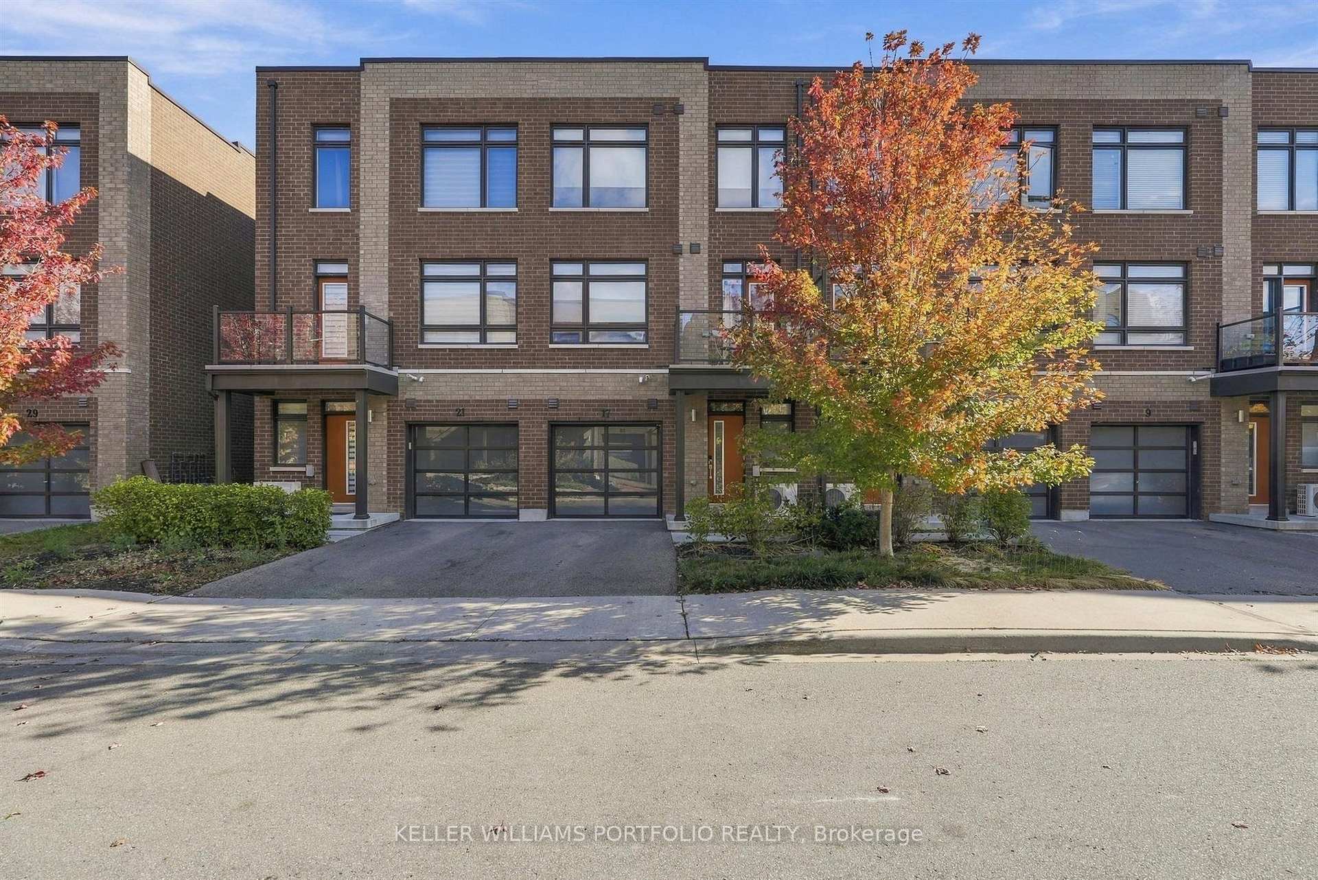 Photo 1 of 17 Hearne Street, Vaughan, Vaughan Grove — HOMEH