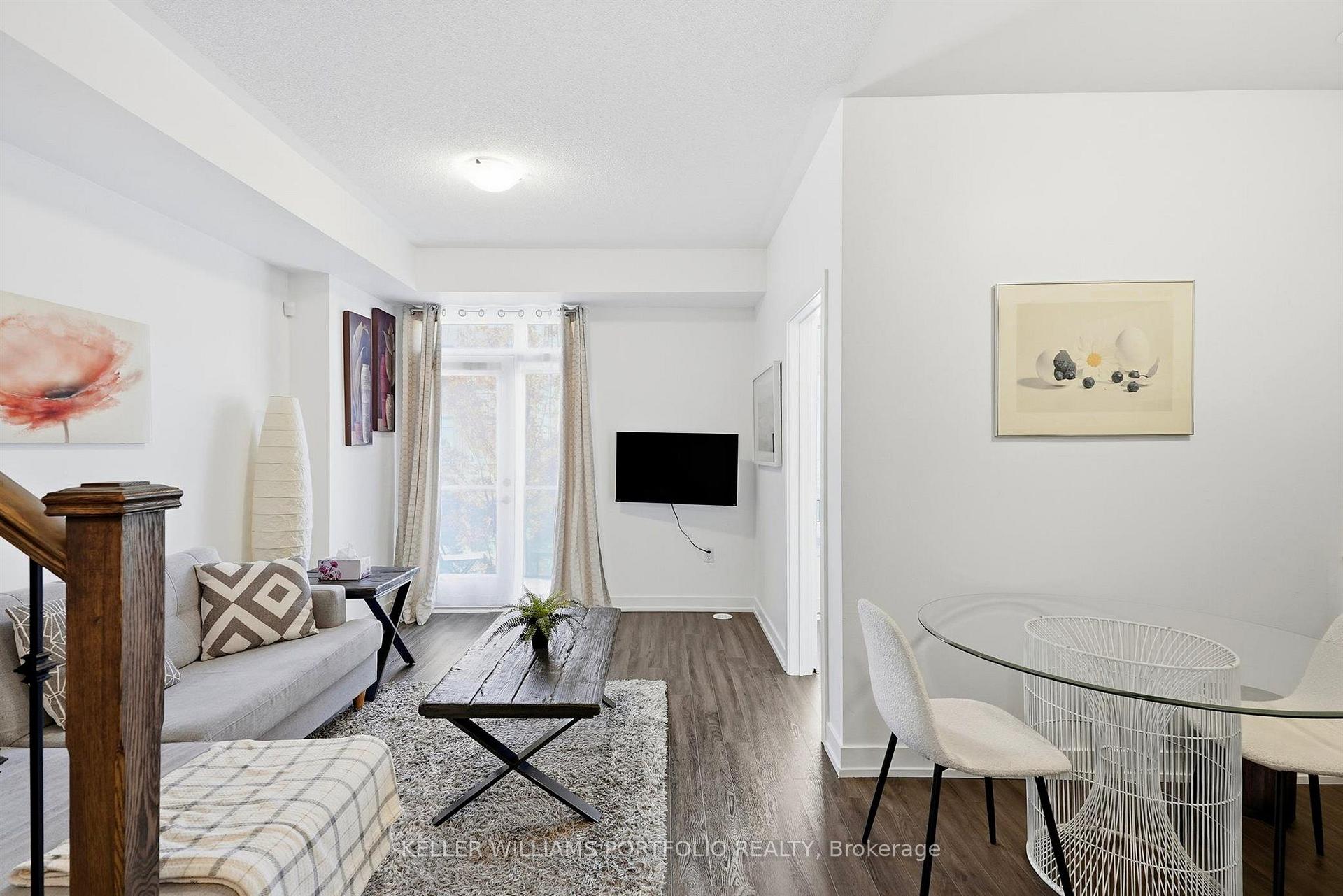 Photo 10 of 17 Hearne Street, Vaughan, Vaughan Grove — HOMEH