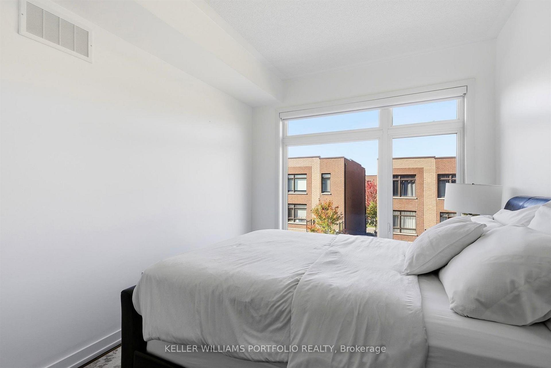 Photo 20 of 17 Hearne Street, Vaughan, Vaughan Grove — HOMEH