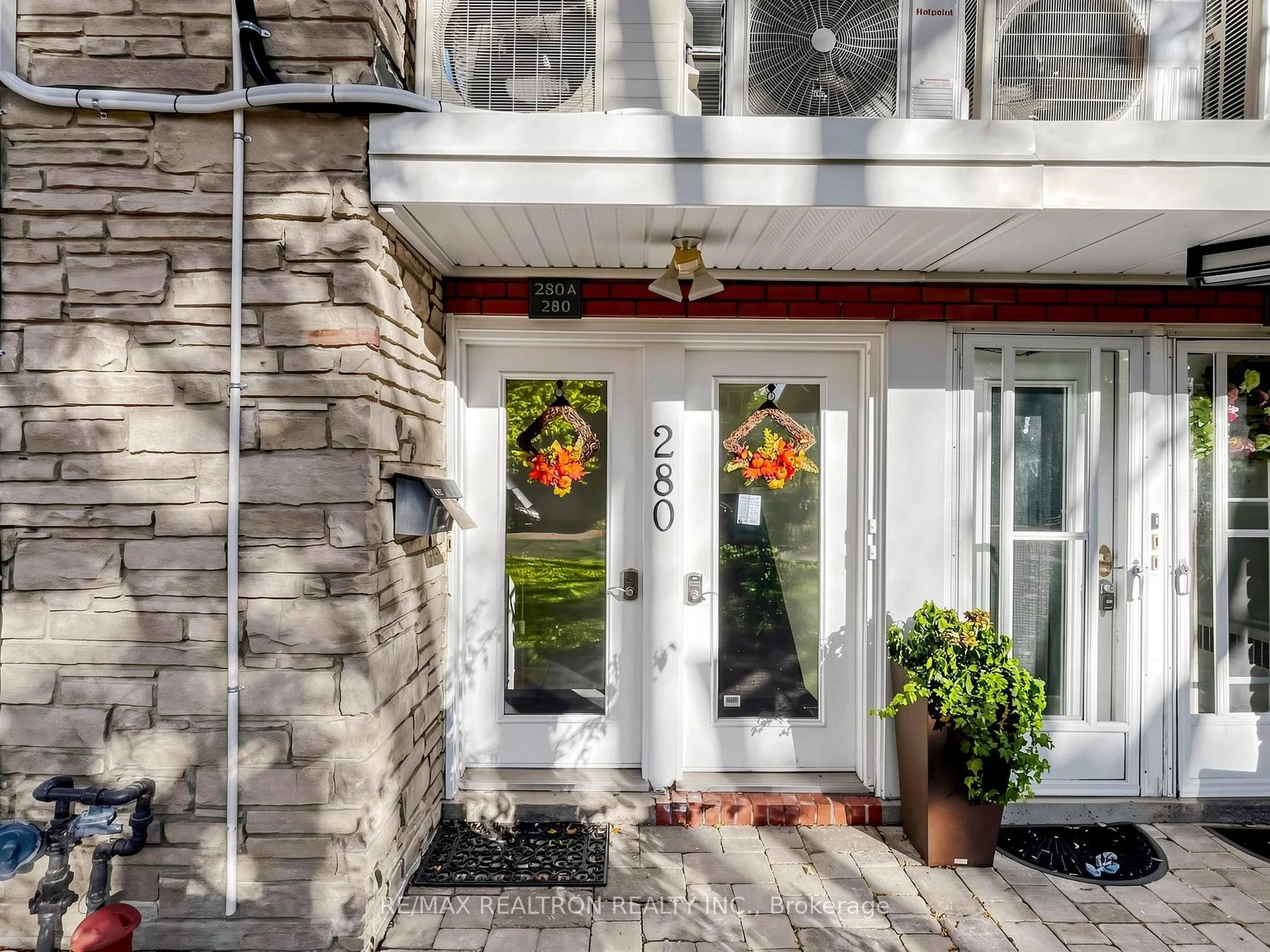 Photo 7 of Unit Upper, 280 Glenforest Road, Toronto, Lawrence Park North — HOMEH