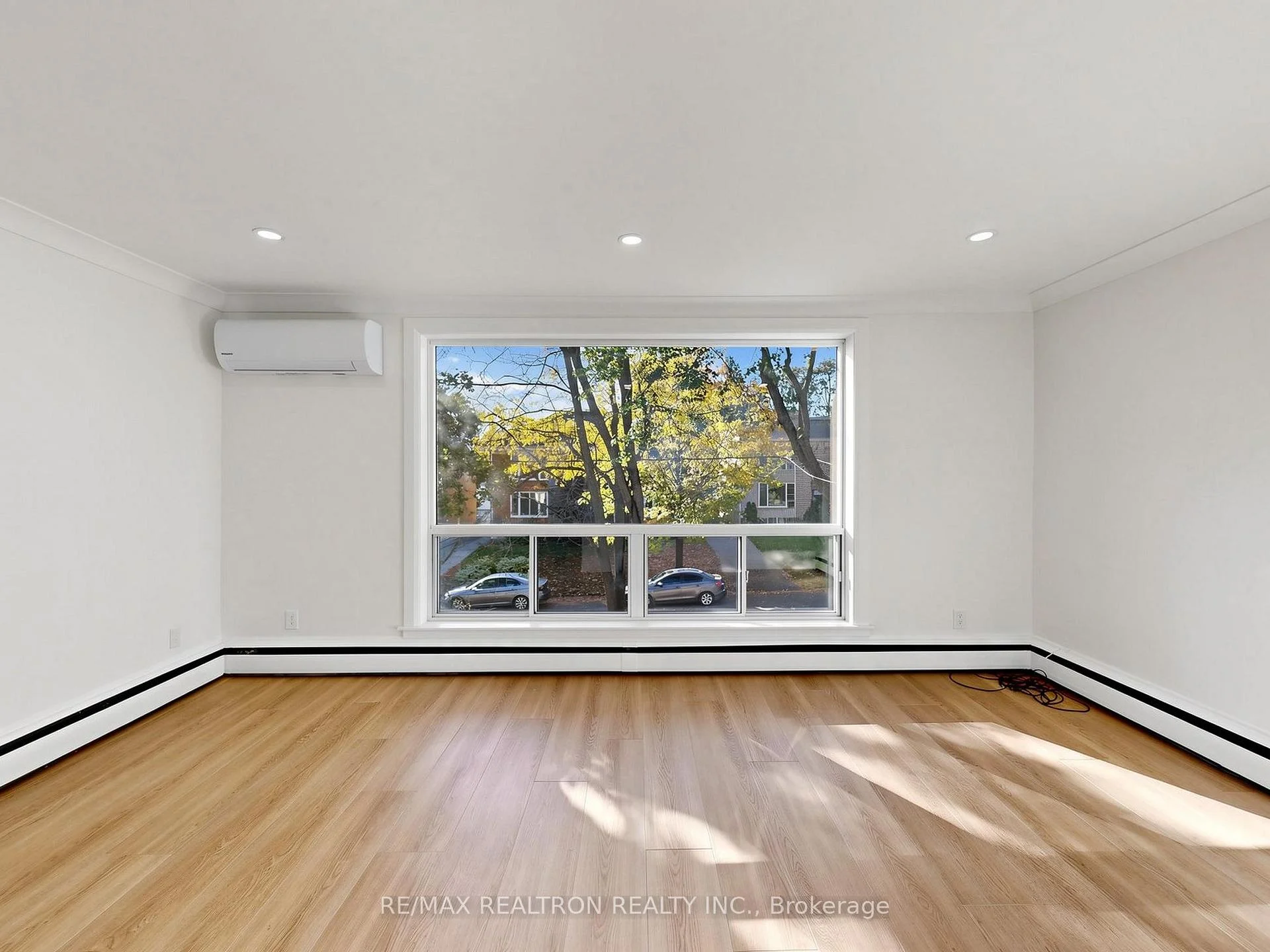 Photo 13 of Unit Upper, 280 Glenforest Road, Toronto, Lawrence Park North — HOMEH
