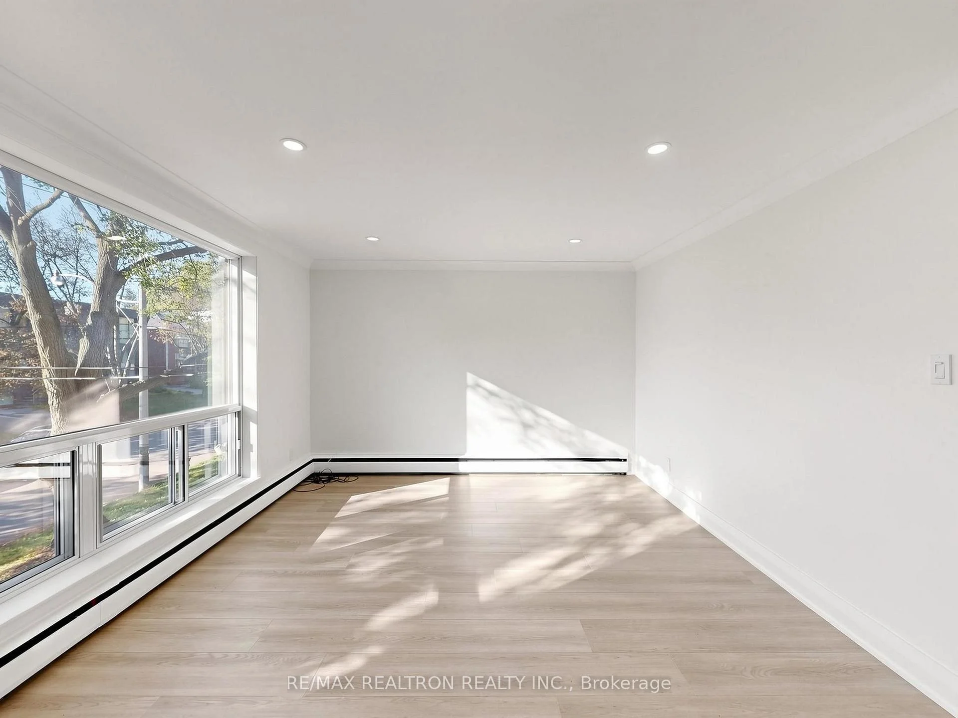 Photo 15 of Unit Upper, 280 Glenforest Road, Toronto, Lawrence Park North — HOMEH