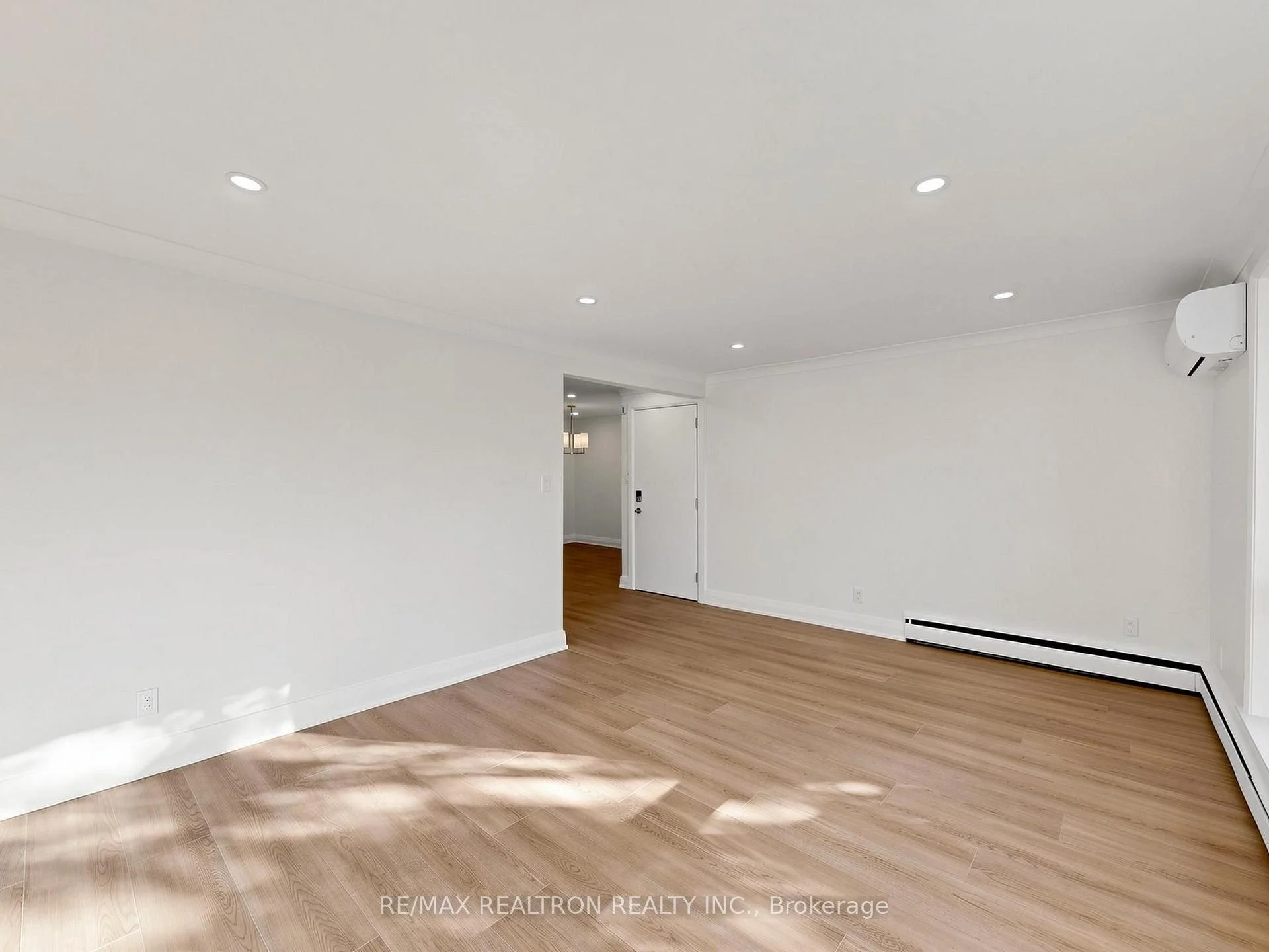 Photo 16 of Unit Upper, 280 Glenforest Road, Toronto, Lawrence Park North — HOMEH