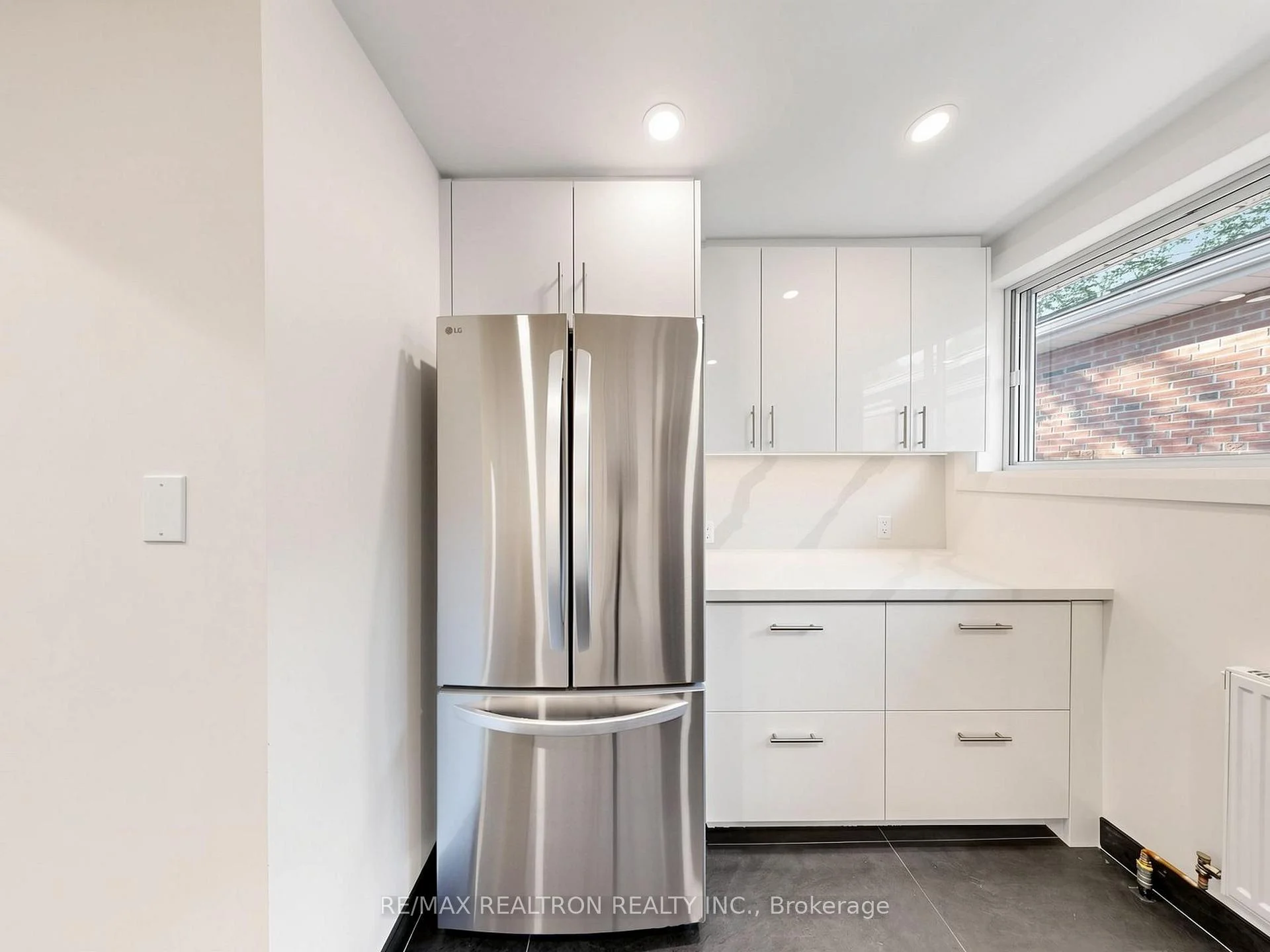 Photo 21 of Unit Upper, 280 Glenforest Road, Toronto, Lawrence Park North — HOMEH