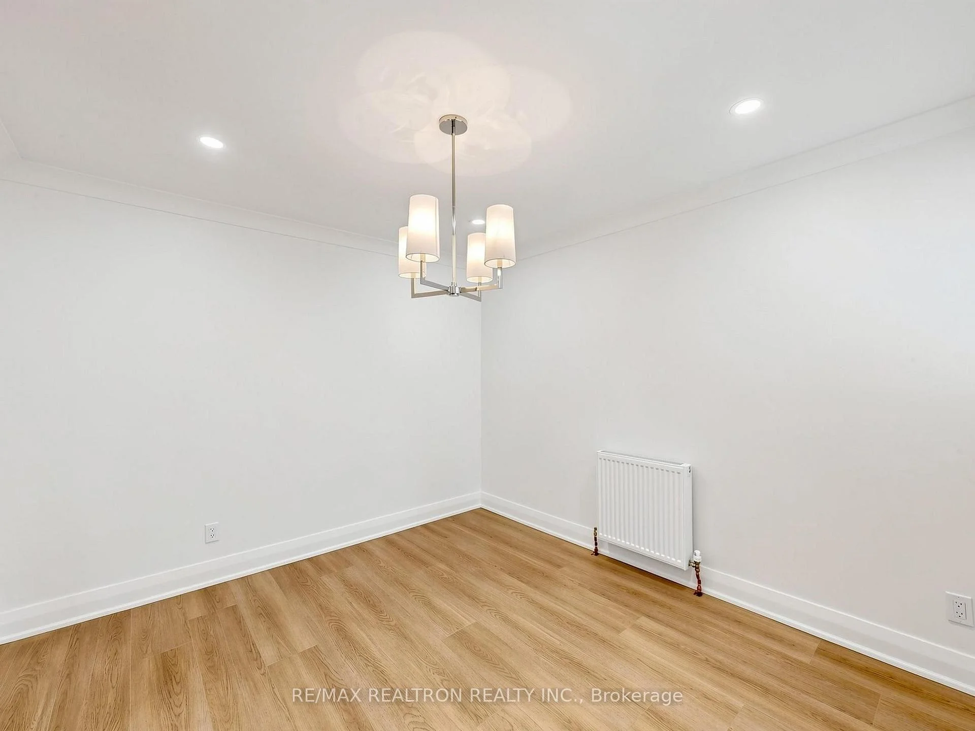 Photo 23 of Unit Upper, 280 Glenforest Road, Toronto, Lawrence Park North — HOMEH