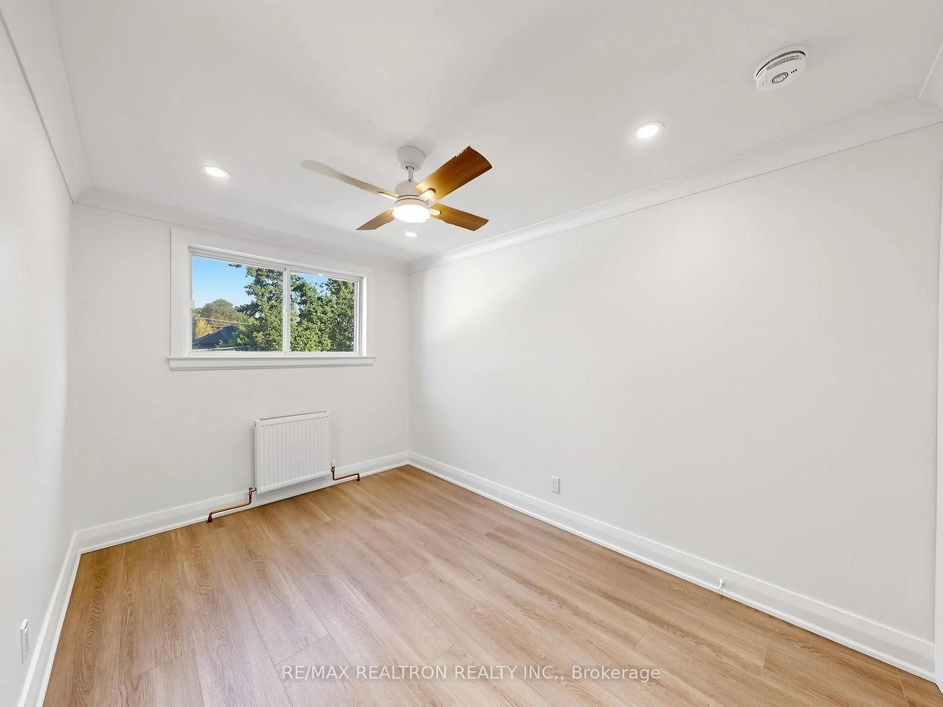 Photo 28 of Unit Upper, 280 Glenforest Road, Toronto, Lawrence Park North — HOMEH