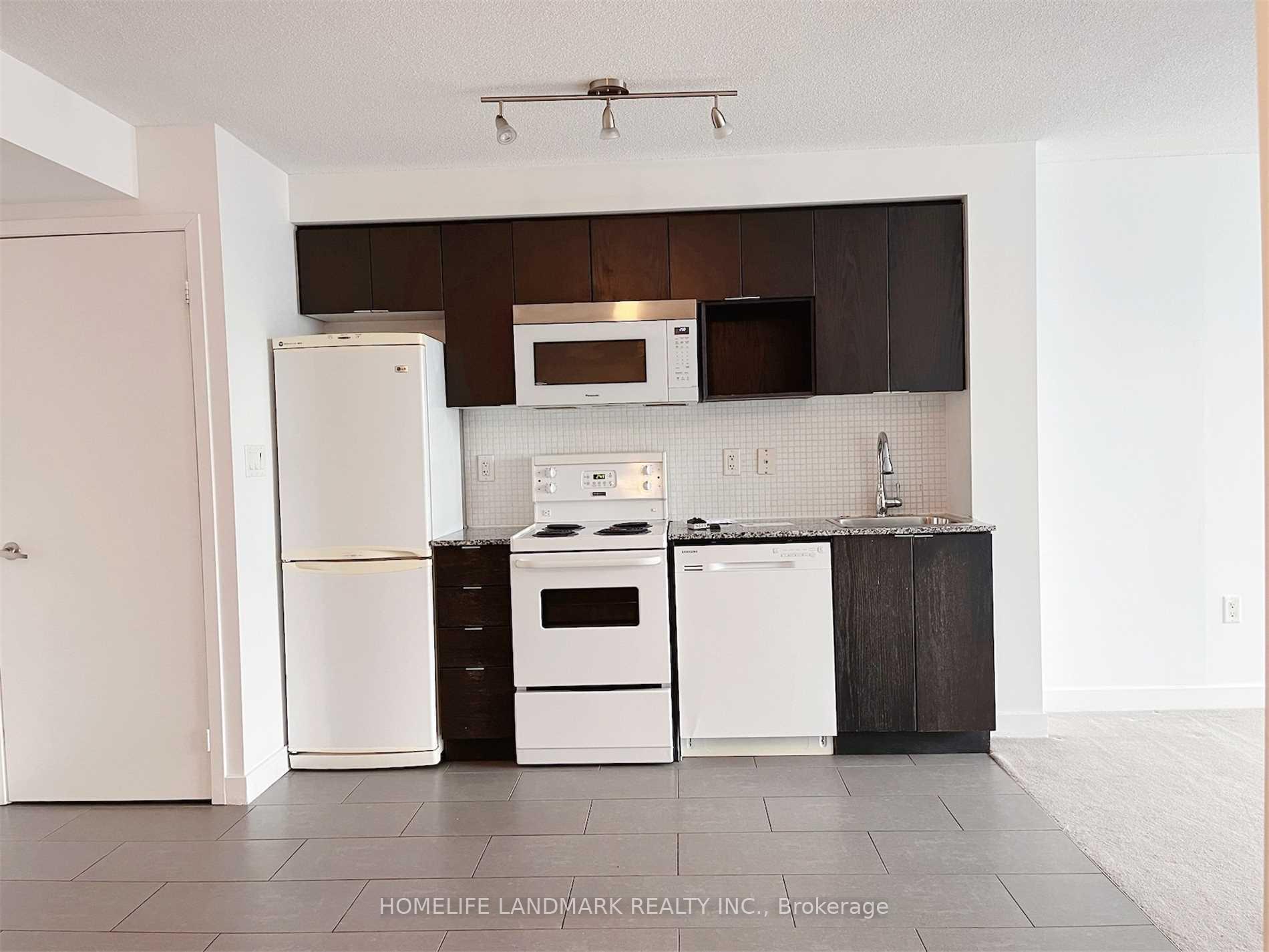 Photo 4 of Unit 3607, 15 Fort York Boulevard, Toronto, Waterfront Communities — HOMEH