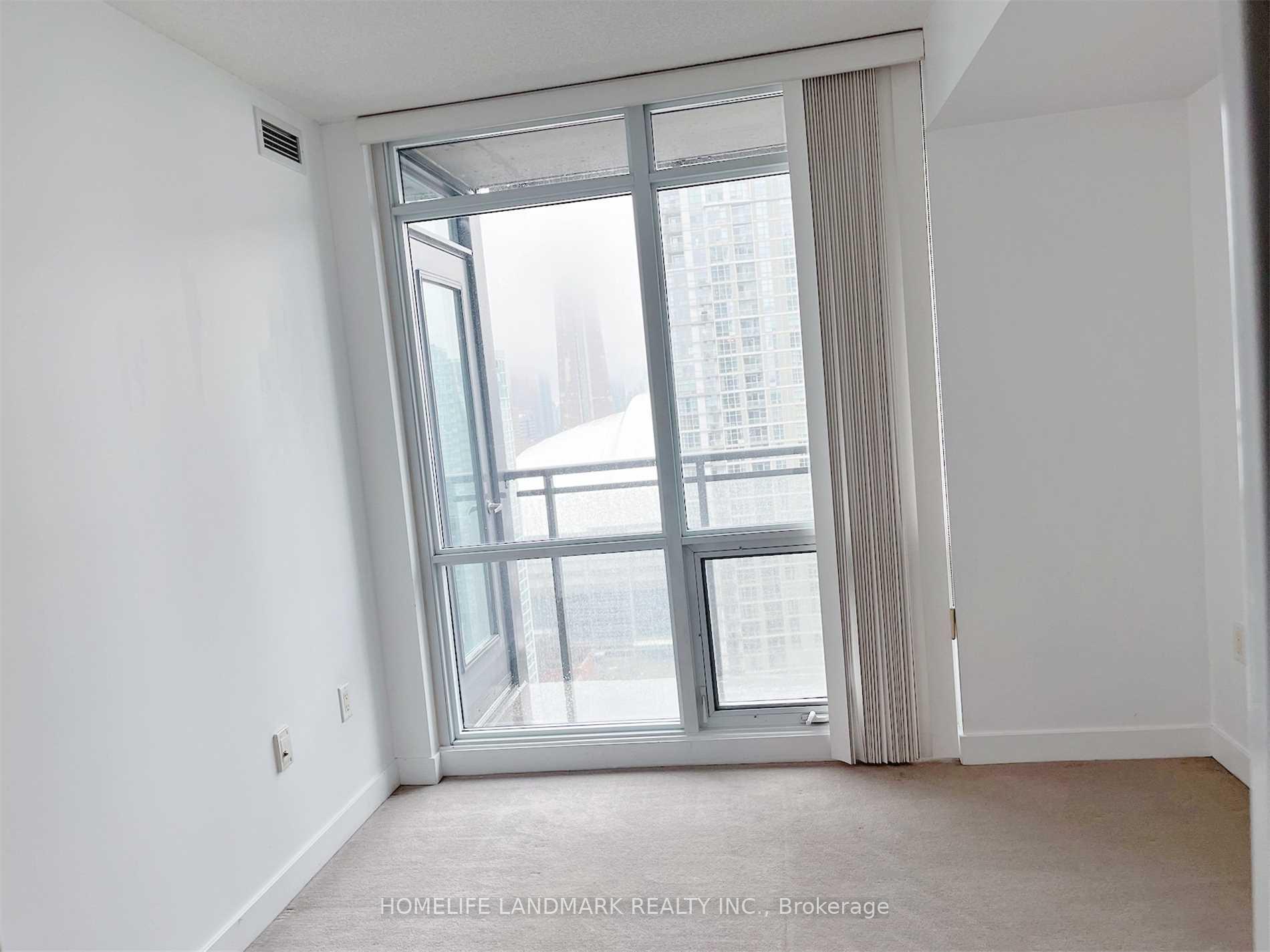 Photo 6 of Unit 3607, 15 Fort York Boulevard, Toronto, Waterfront Communities — HOMEH