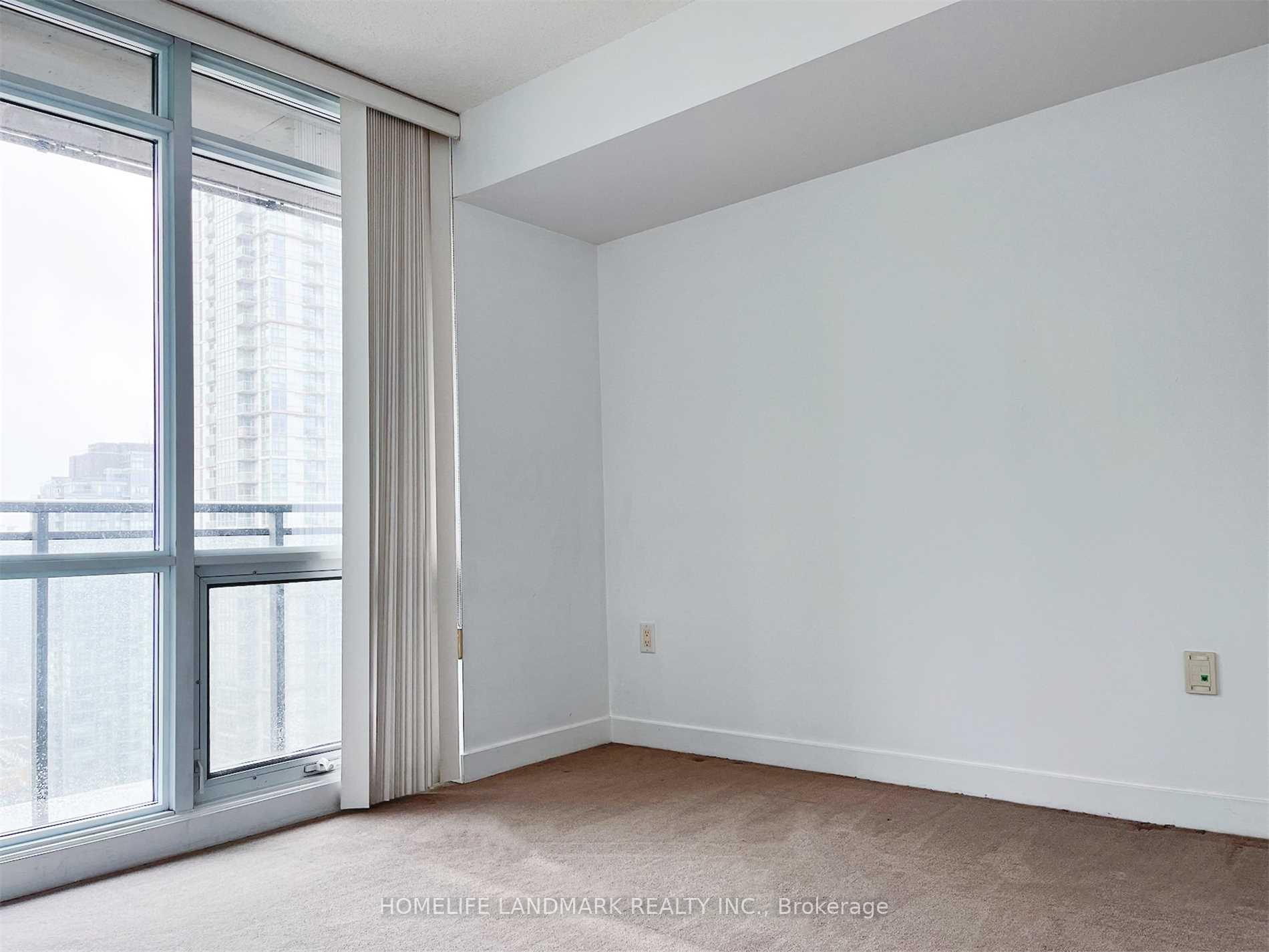 Photo 7 of Unit 3607, 15 Fort York Boulevard, Toronto, Waterfront Communities — HOMEH