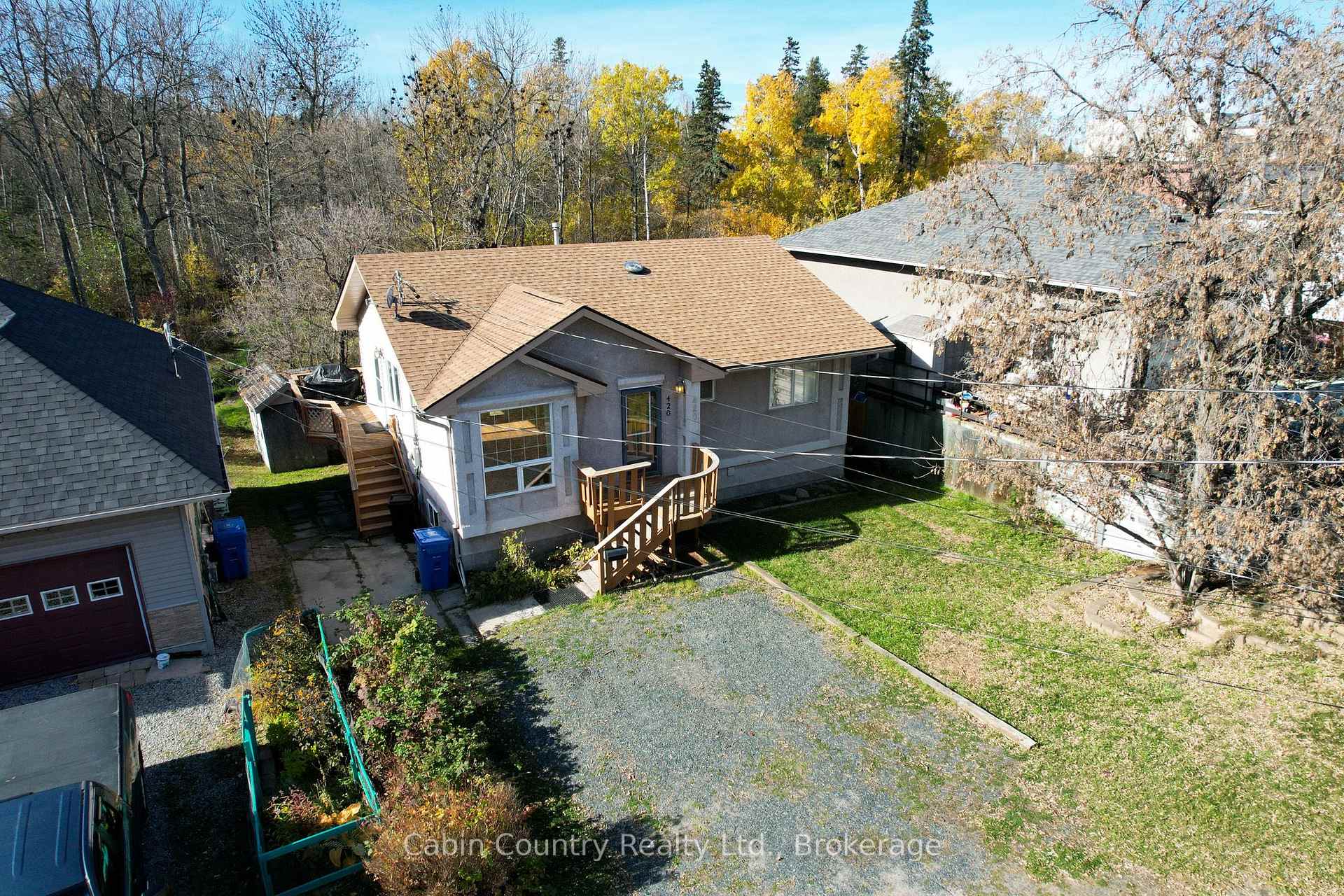 Photo 2 of 420 Mill Street, Kenora, Keewatin — HOMEH