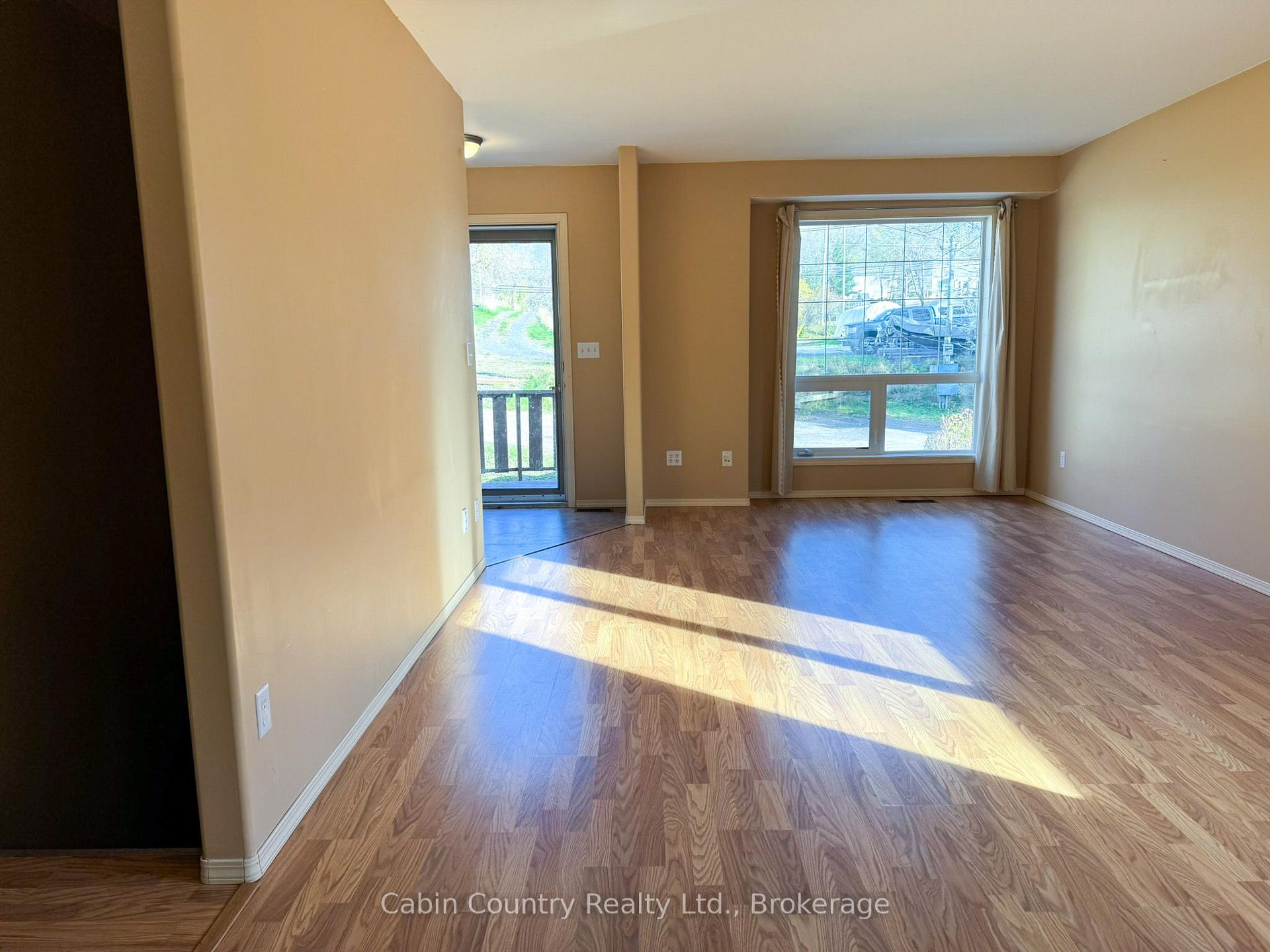 Photo 15 of 420 Mill Street, Kenora, Keewatin — HOMEH