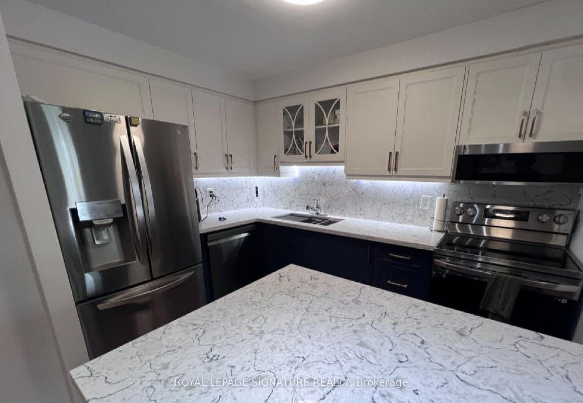Photo 4 of Unit 105, 5 Shady Golfway, Toronto, Flemingdon Park — HOMEH