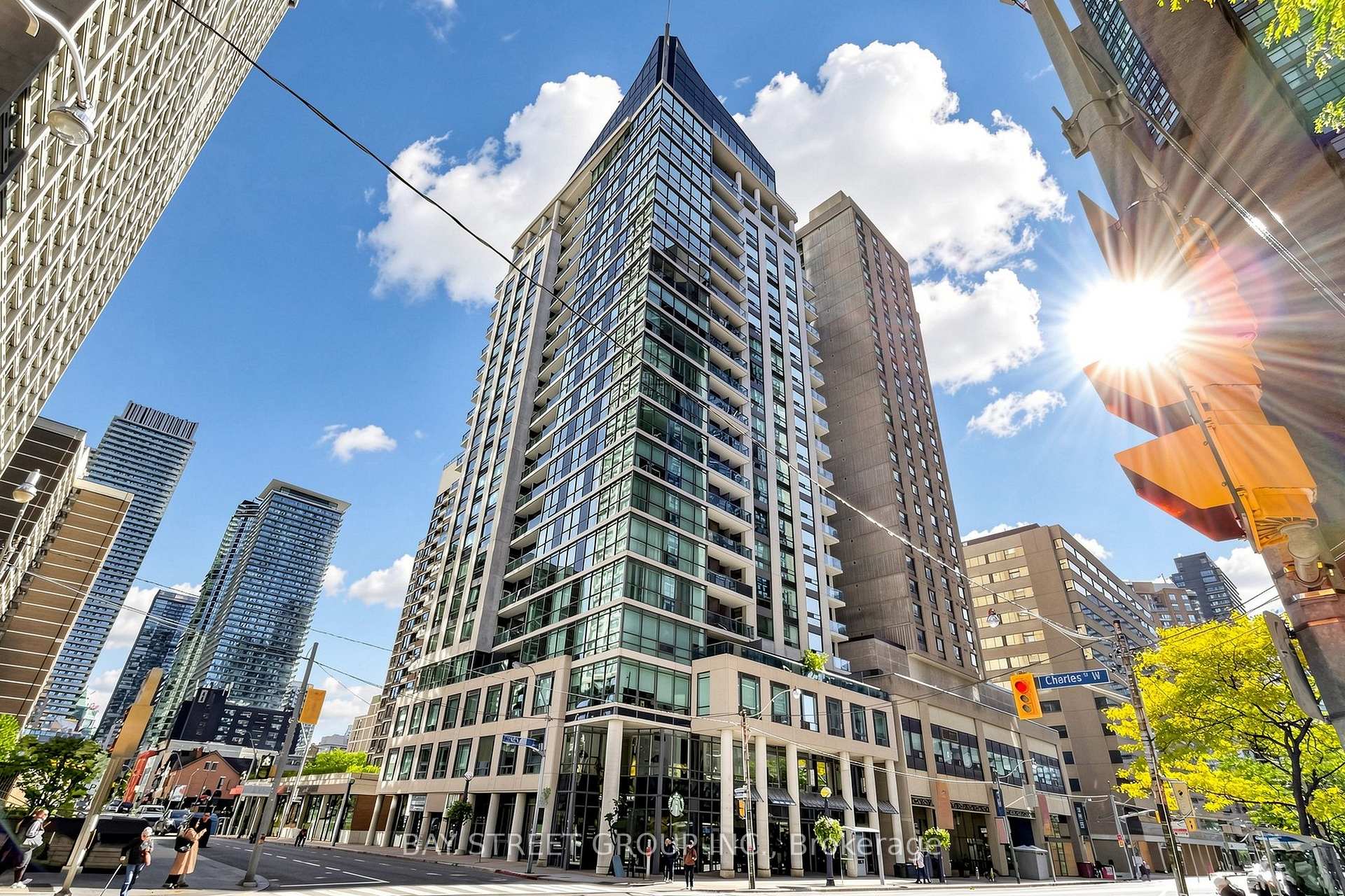 Photo of Unit 1708, 1121 Bay Street