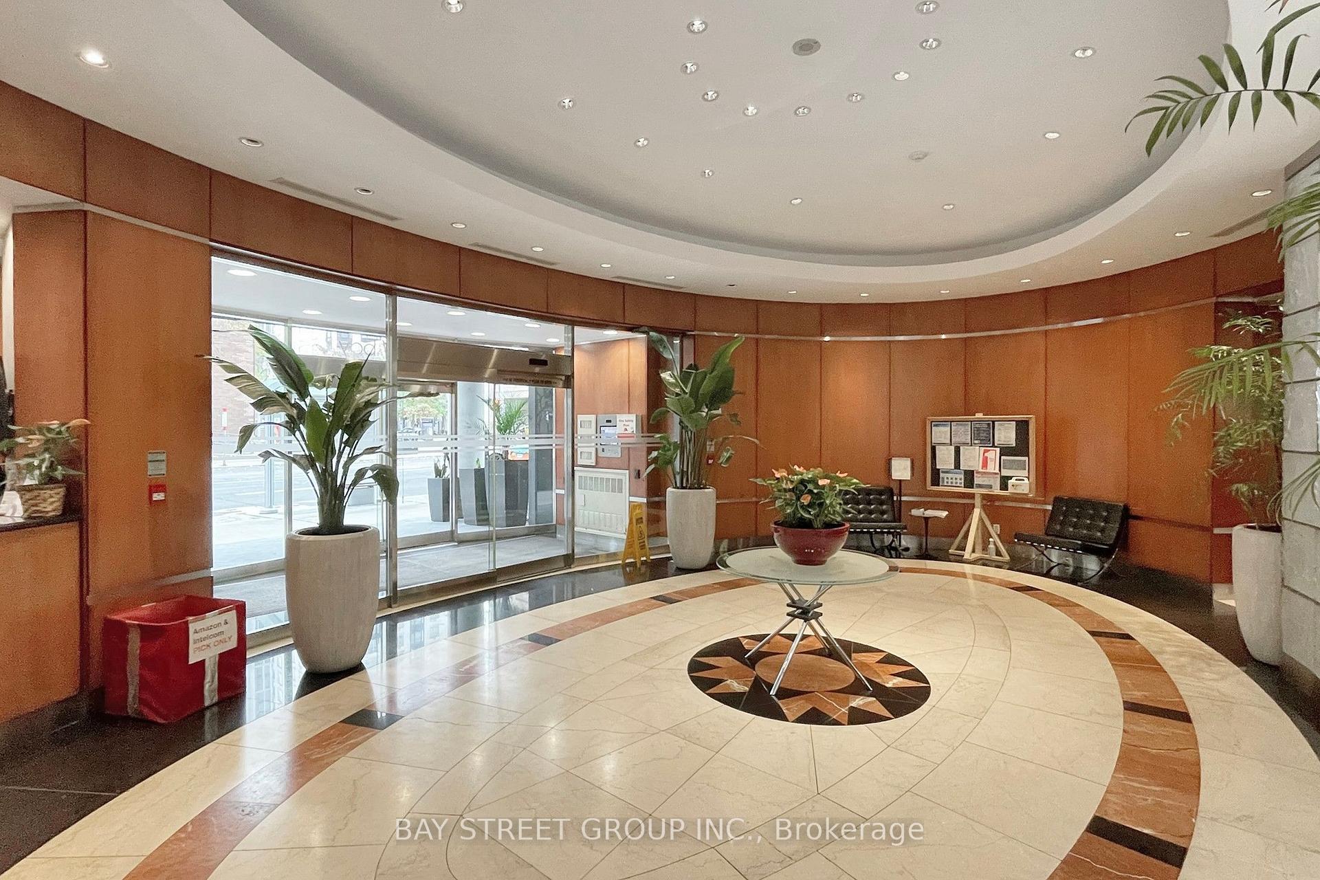 Photo 4 of Unit 1708, 1121 Bay Street, Toronto, Bay Street Corridor — HOMEH