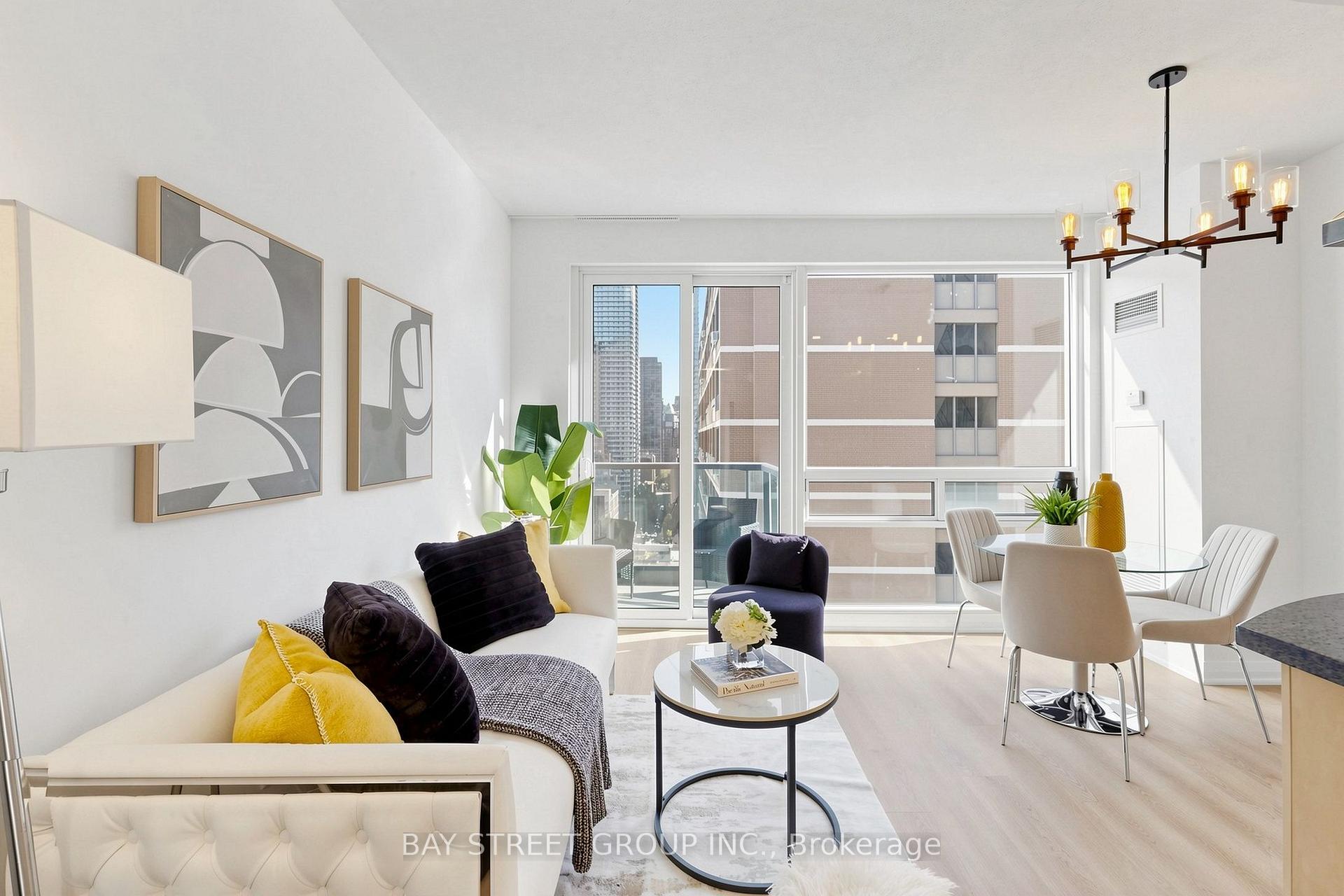 Photo 5 of Unit 1708, 1121 Bay Street, Toronto, Bay Street Corridor — HOMEH