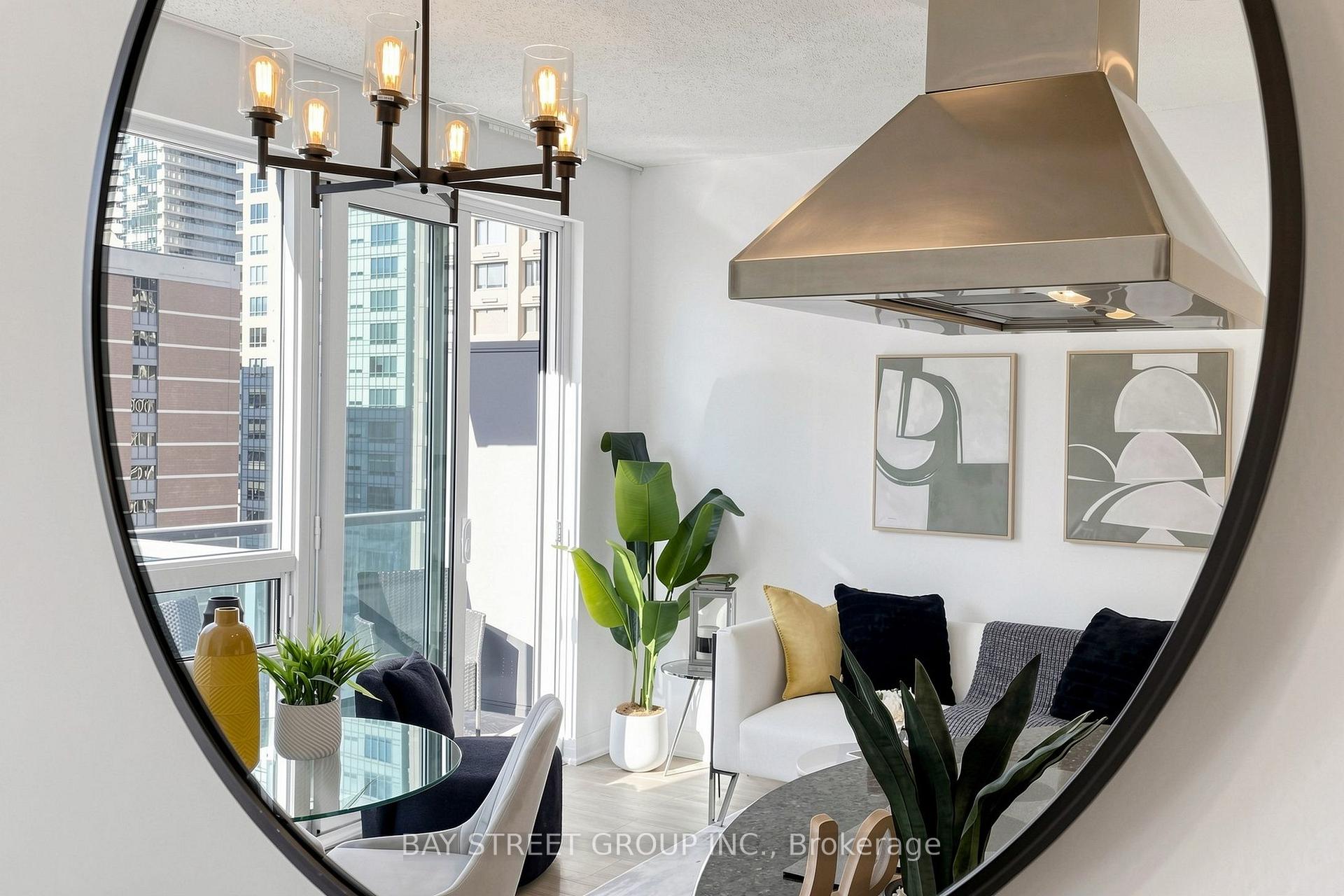 Photo 10 of Unit 1708, 1121 Bay Street, Toronto, Bay Street Corridor — HOMEH