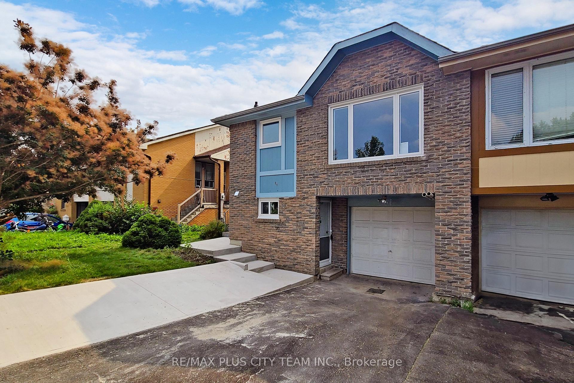 Photo 1 of Unit Bsmt, 31 Leacrest Street, Brampton, Westgate — HOMEH