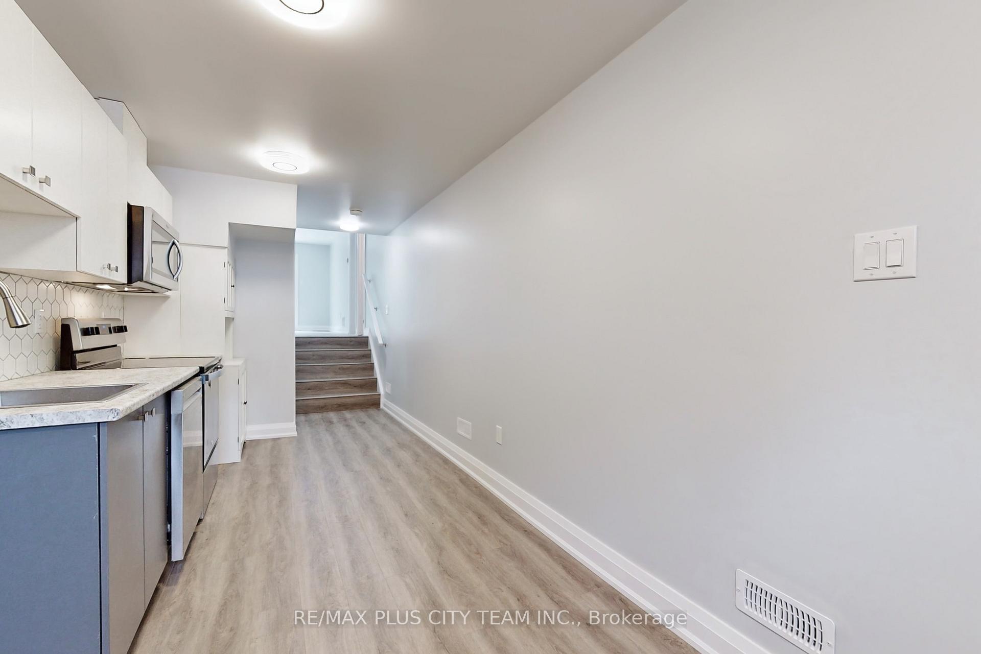 Photo 5 of Unit Bsmt, 31 Leacrest Street, Brampton, Westgate — HOMEH