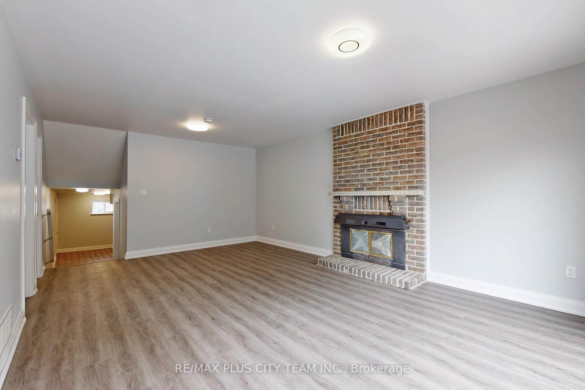Photo 6 of Unit Bsmt, 31 Leacrest Street, Brampton, Westgate — HOMEH
