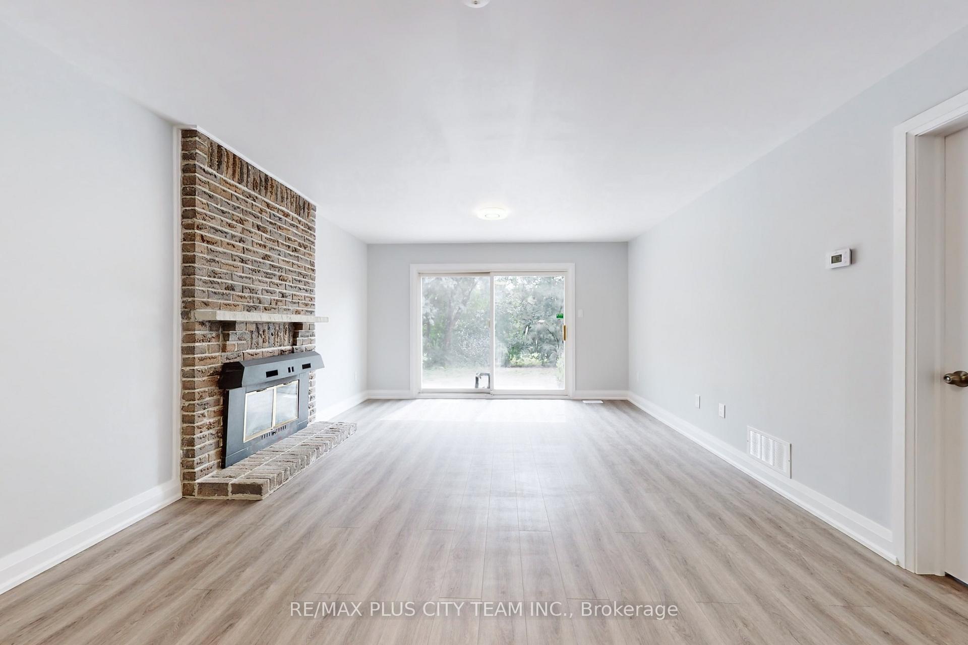 Photo 8 of Unit Bsmt, 31 Leacrest Street, Brampton, Westgate — HOMEH