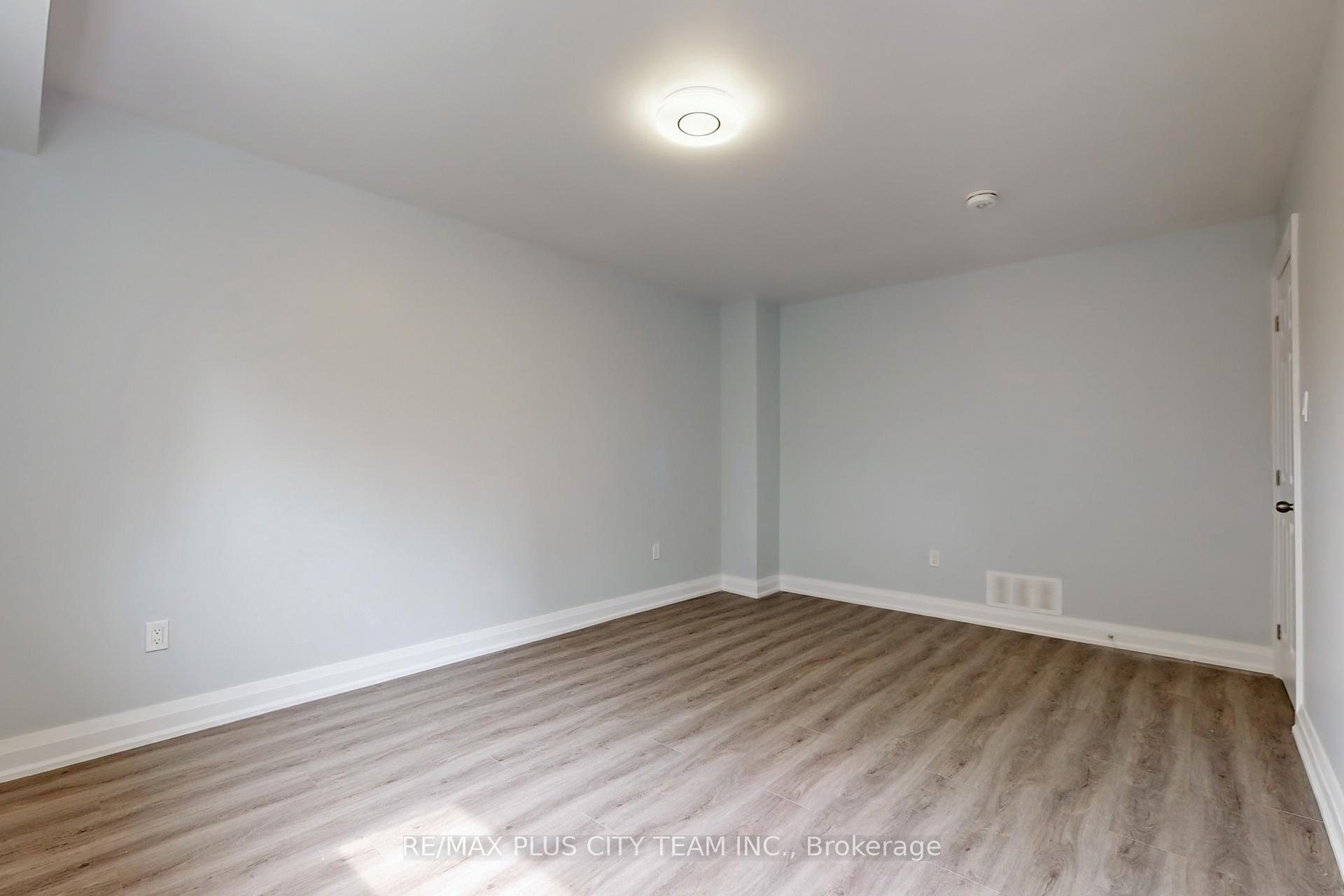 Photo 12 of Unit Bsmt, 31 Leacrest Street, Brampton, Westgate — HOMEH