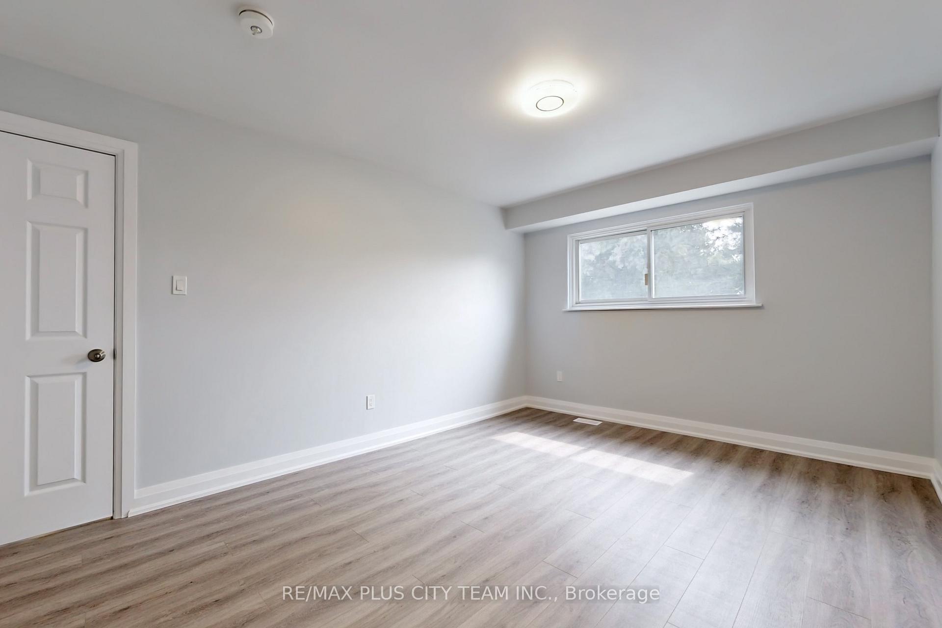 Photo 14 of Unit Bsmt, 31 Leacrest Street, Brampton, Westgate — HOMEH
