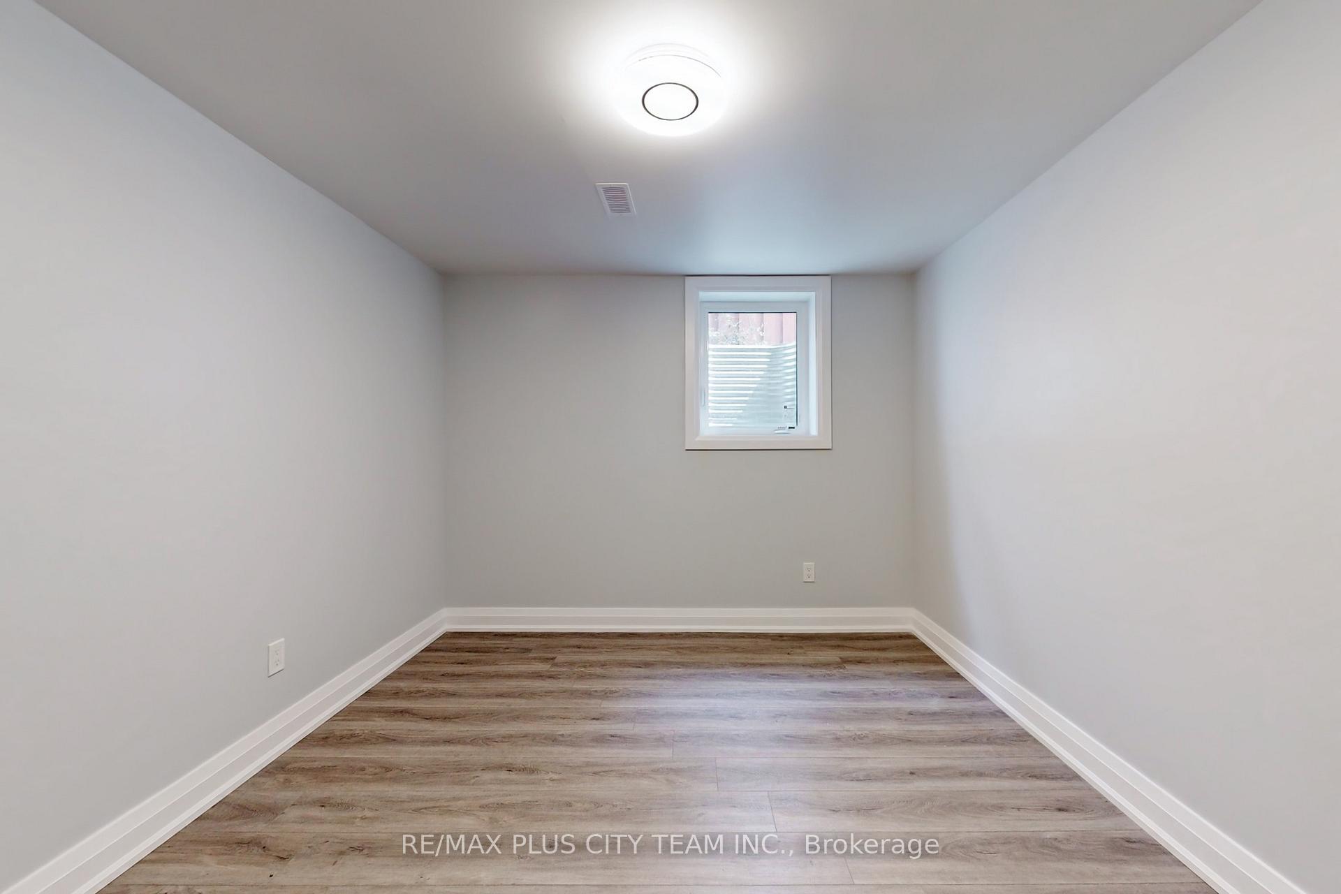 Photo 24 of Unit Bsmt, 31 Leacrest Street, Brampton, Westgate — HOMEH