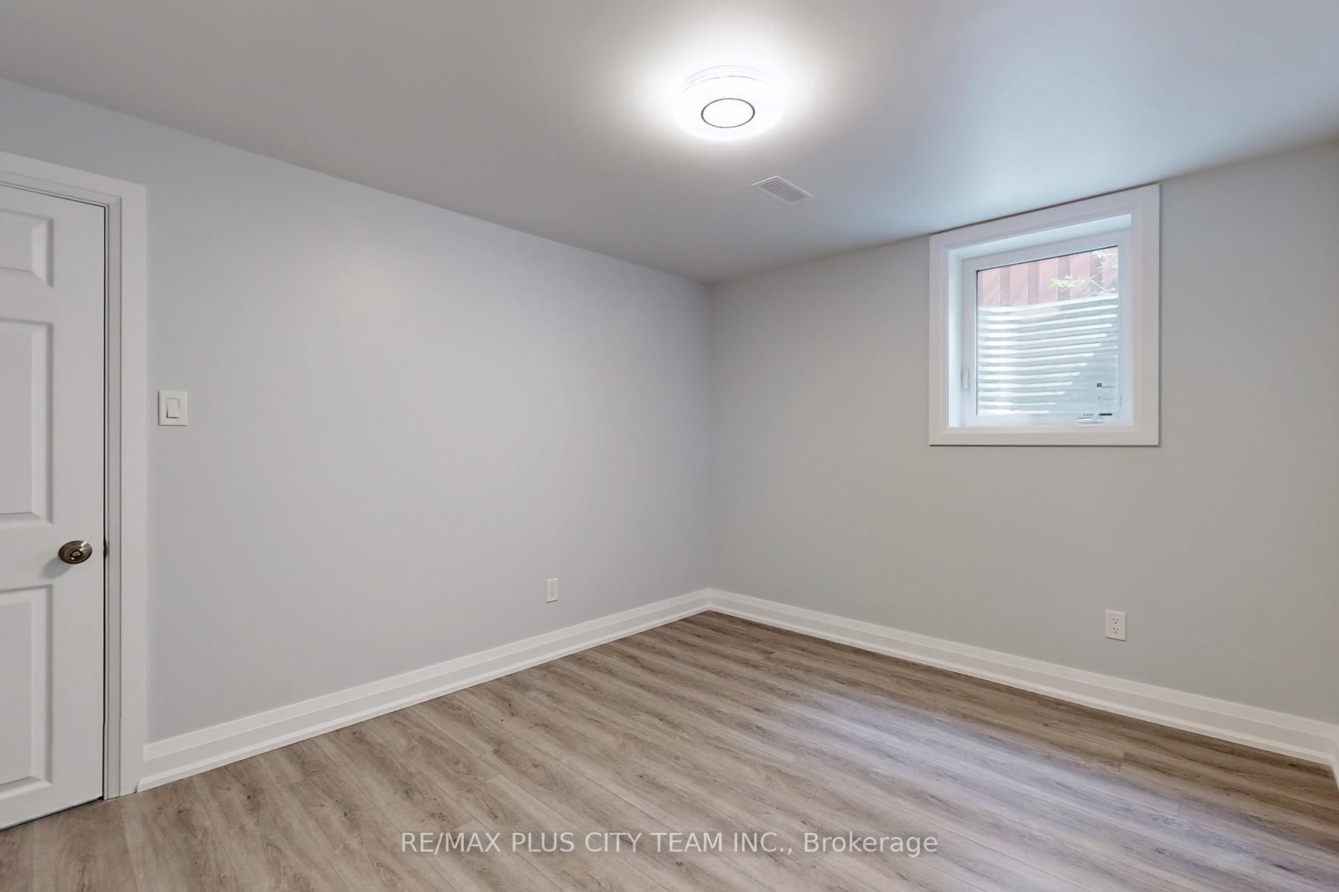 Photo 25 of Unit Bsmt, 31 Leacrest Street, Brampton, Westgate — HOMEH
