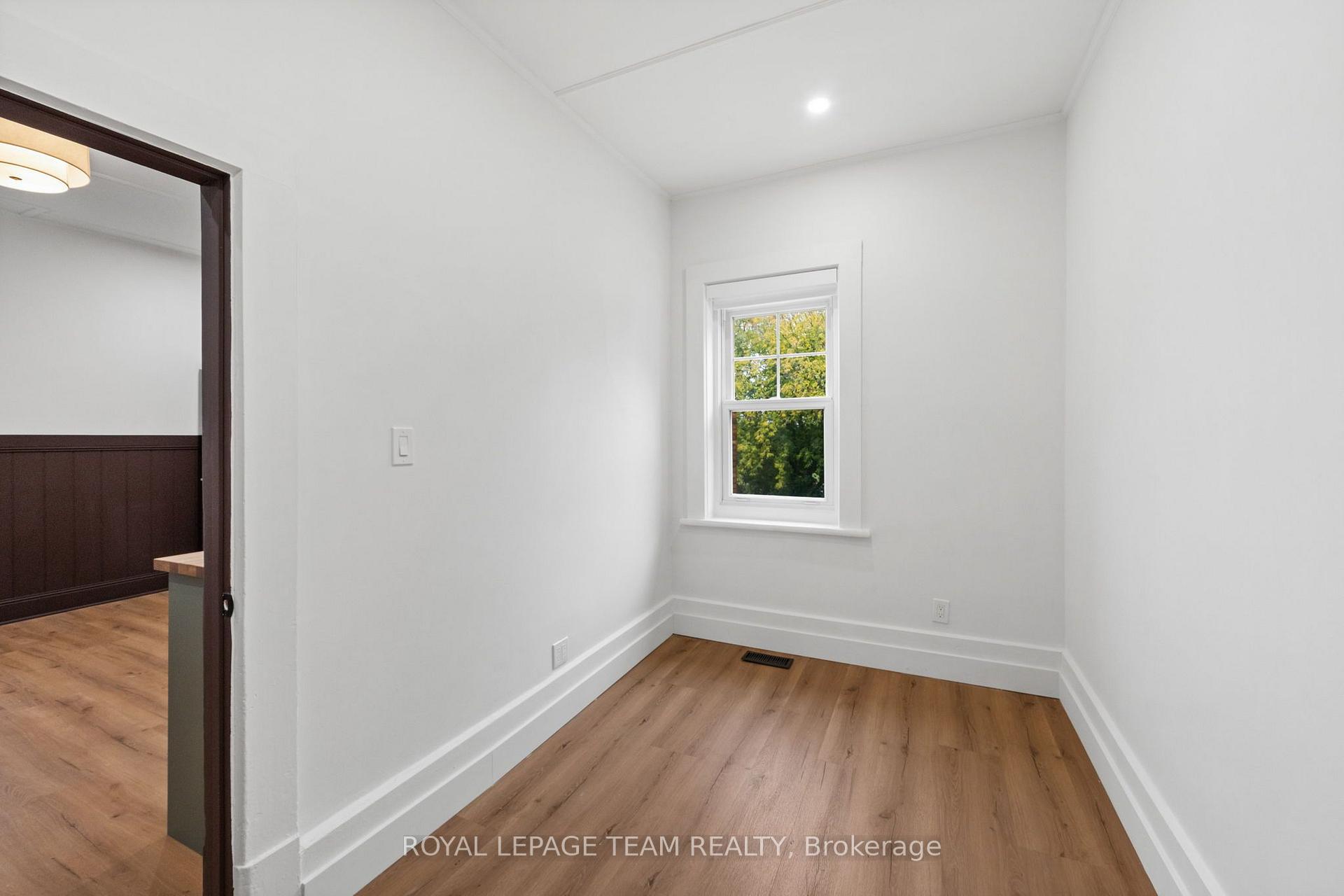 Photo 17 of 5584 Manotick Main Street, Ottawa, Manotick Village & Manotick Estates — HOMEH