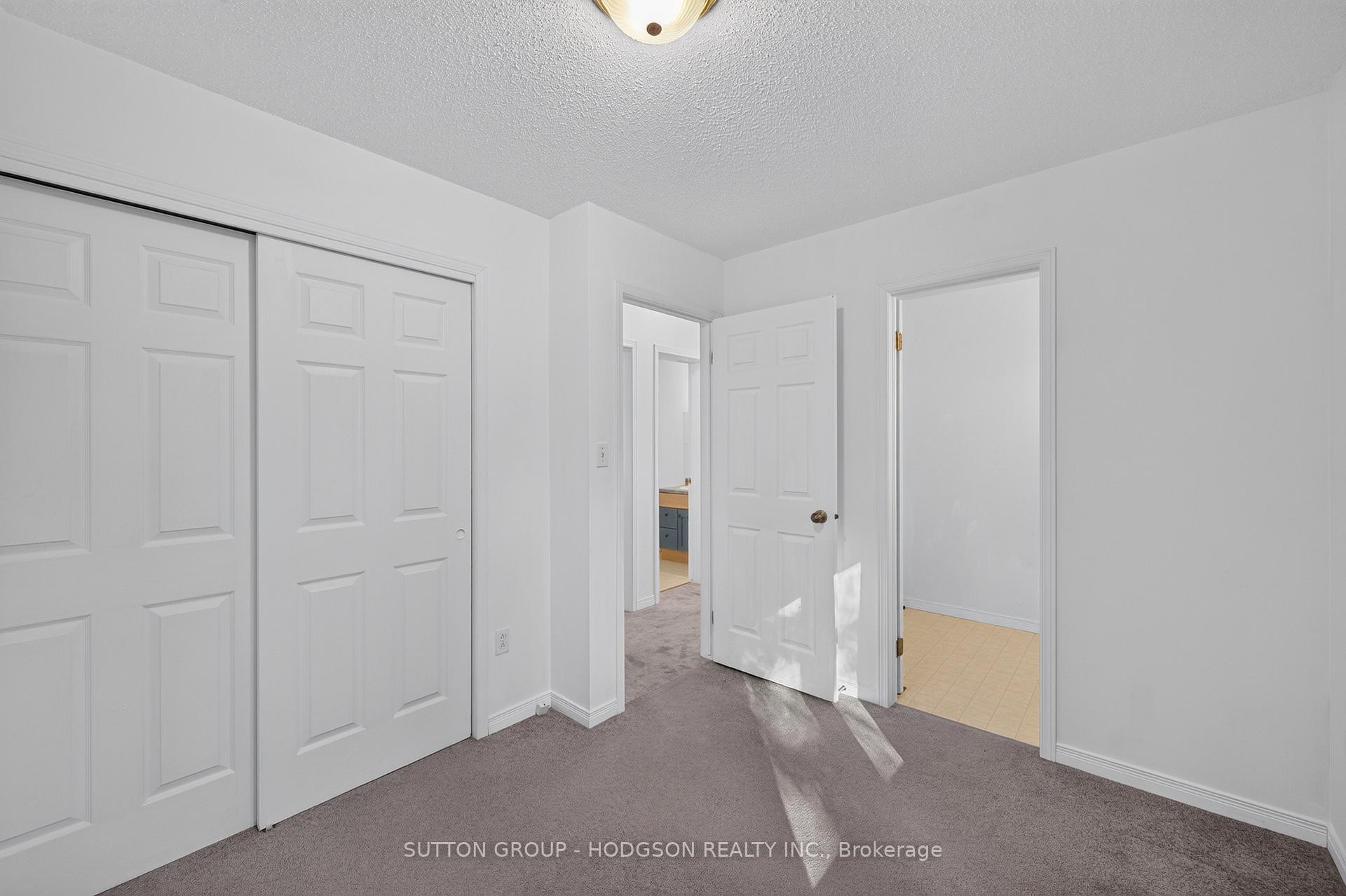 Photo 19 of 105 Tecumseh Avenue W, London, South E — HOMEH