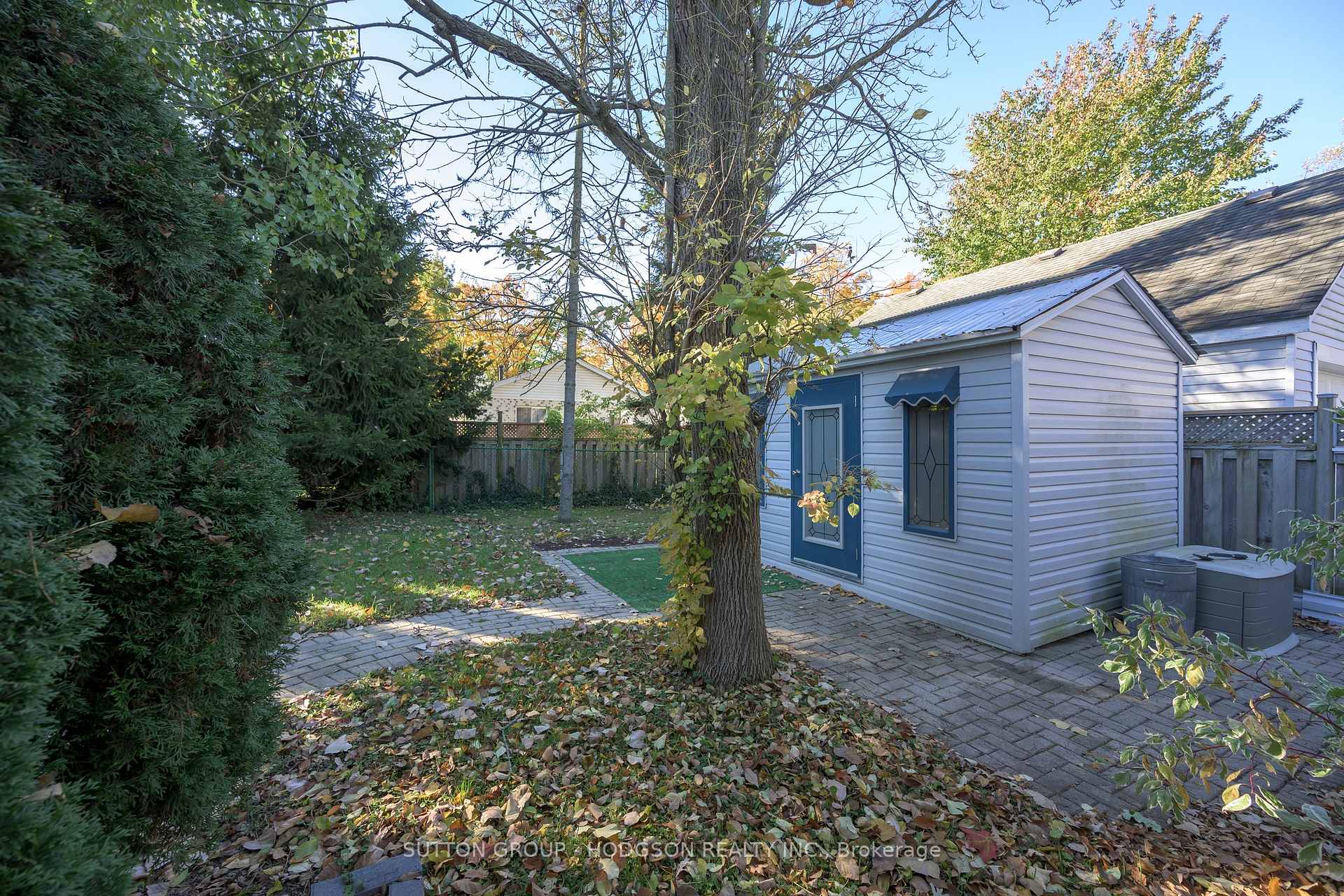 Photo 25 of 105 Tecumseh Avenue W, London, South E — HOMEH