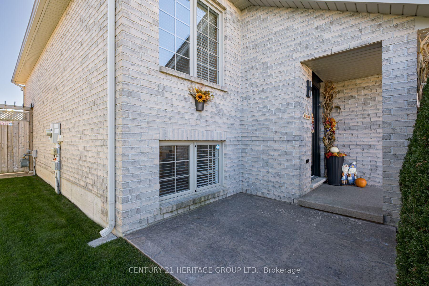 Photo 6 of 67 McGuiness Drive, Brantford, Tutela Heights — HOMEH