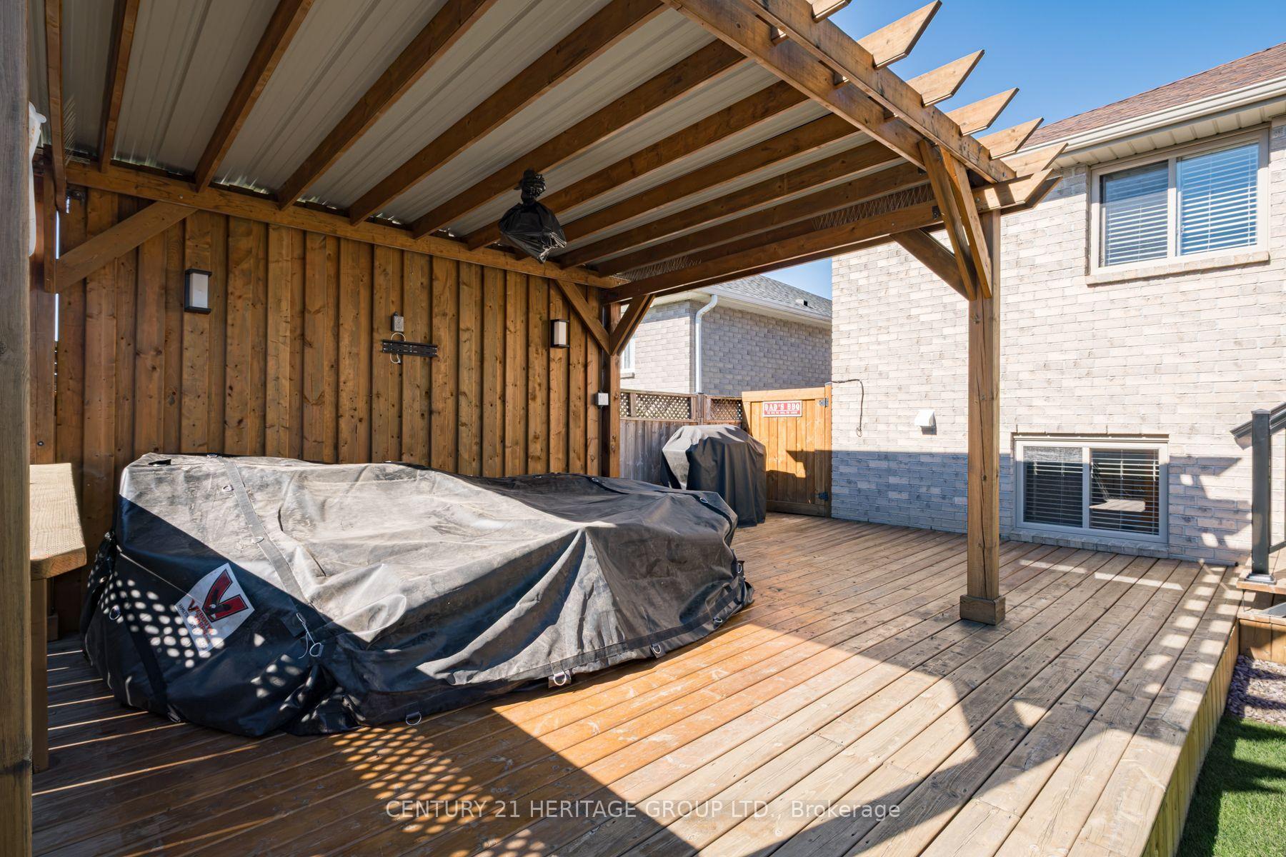 Photo 11 of 67 McGuiness Drive, Brantford, Tutela Heights — HOMEH