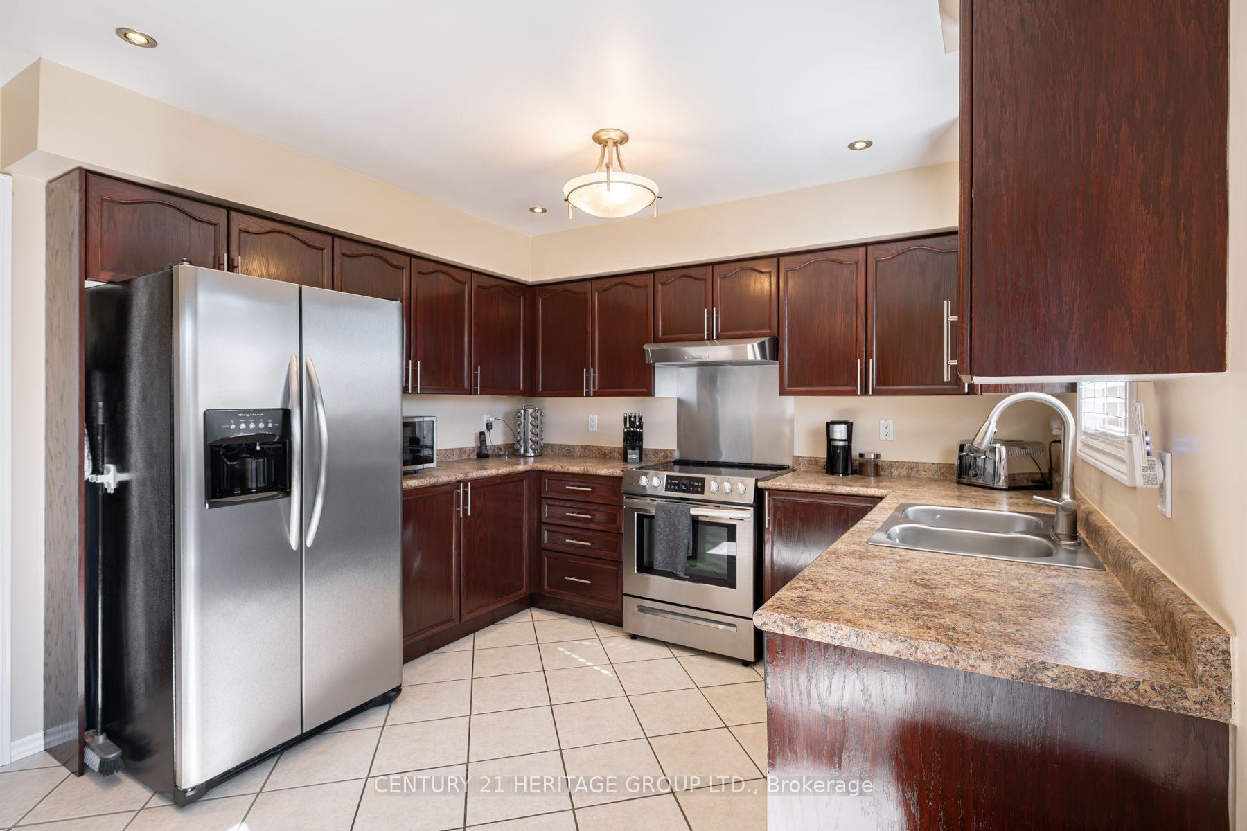 Photo 18 of 67 McGuiness Drive, Brantford, Tutela Heights — HOMEH