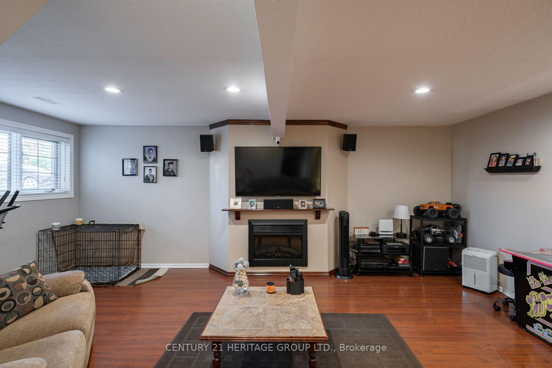 Photo 28 of 67 McGuiness Drive, Brantford, Tutela Heights — HOMEH