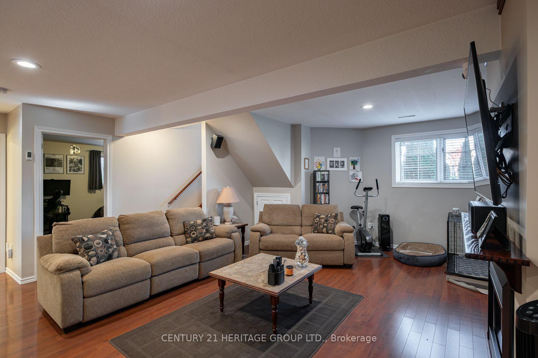 Photo 29 of 67 McGuiness Drive, Brantford, Tutela Heights — HOMEH