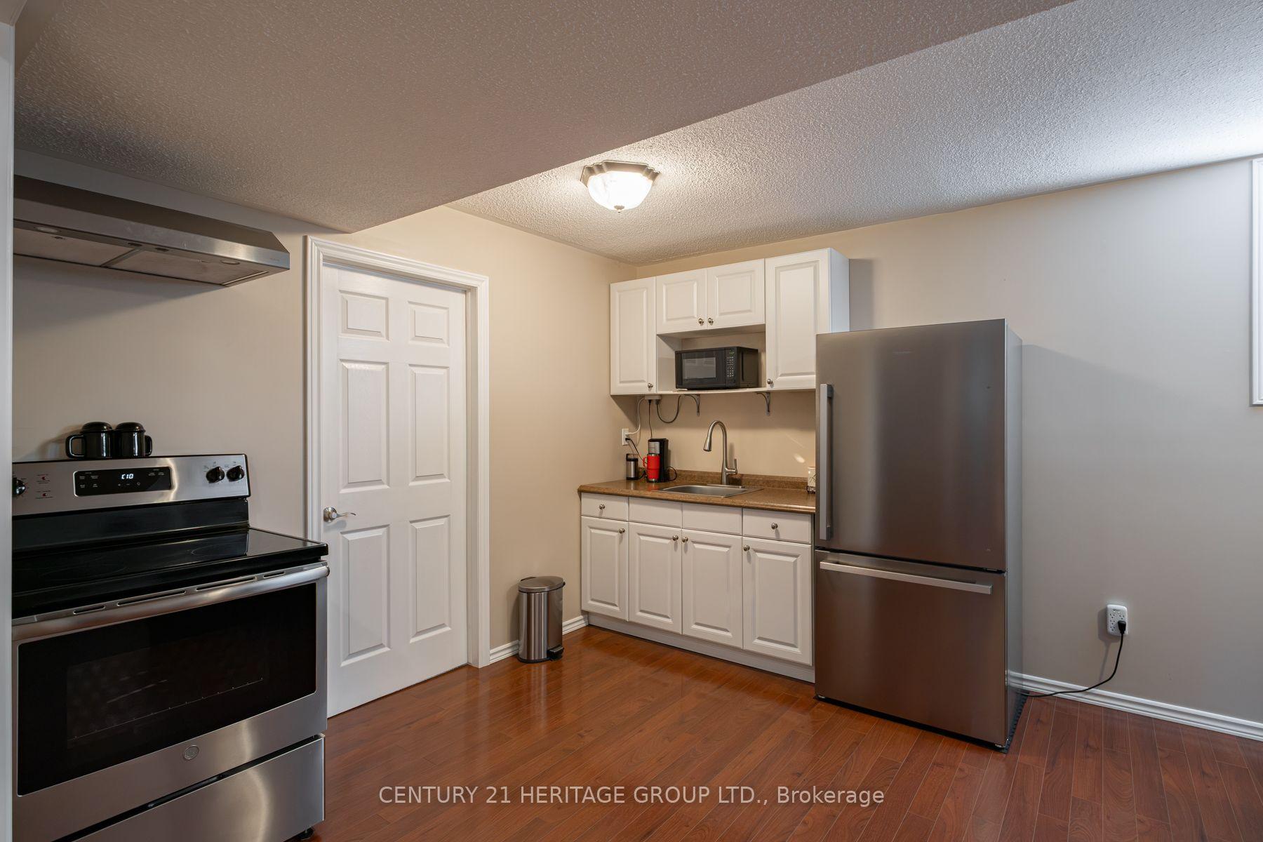 Photo 35 of 67 McGuiness Drive, Brantford, Tutela Heights — HOMEH